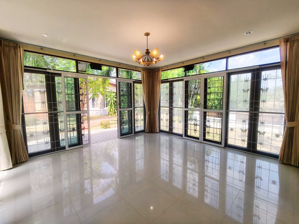 ขายบ้านระยอง : ⛳️ ขายบ้านหรูสไตล์รีสอร์ท ติดสนามกอล์ฟ Eastern Star ระยอง บนที่ดินผืนใหญ่ 880 ตร.ว. ชีวิตพักผ่อนระดับ Exclusive ที่คุณครอบครองได้