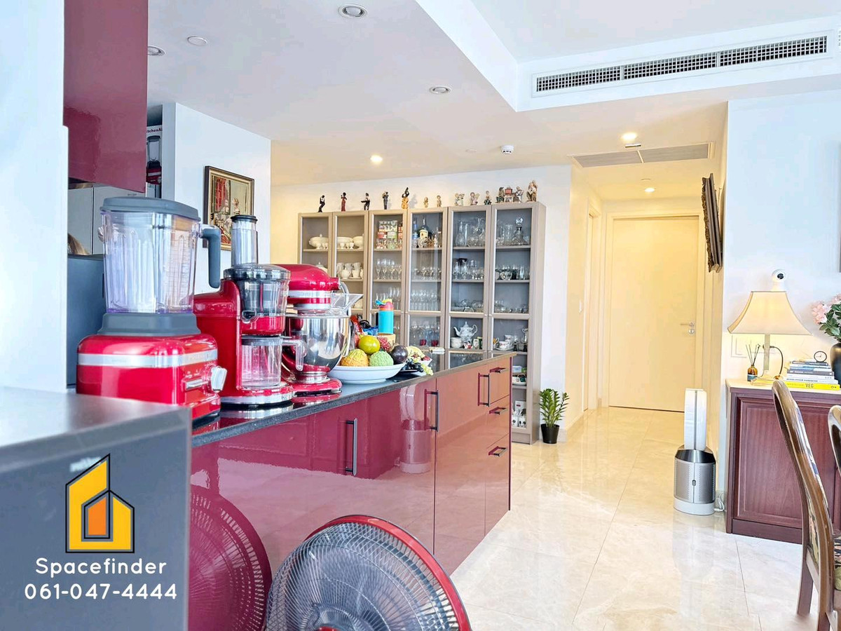 ขายคอนโดวิทยุ ชิดลม หลังสวน : คอนโด 3 นอน ใจกลางเมือง เลี้ยงสัตว์ได้
ระเบียงส่วนตัวถึงสองฝั่ง