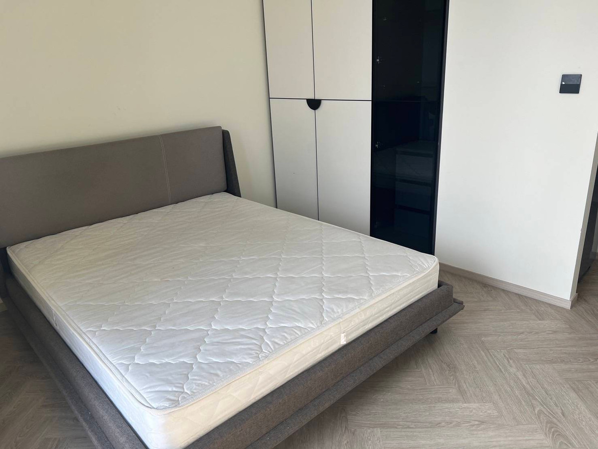 For RentCondoWongwianyai, Charoennakor : Condo for rent CHAPTER Charoen Nakhon-Riverside New condo along the Chao Phraya River, only 5 minutes to ICONSIAM and BTS Krung Thonburi!!