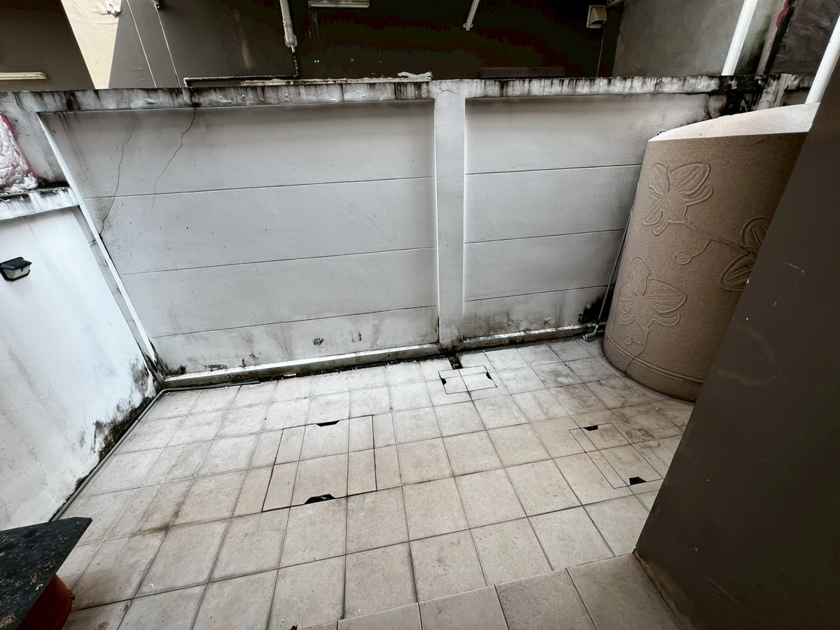 ให้เช่าบ้านบางซื่อ วงศ์สว่าง เตาปูน : ทาวน์โฮม 3ชั้น สภาพดี เฟอร์นิเจอร์ครบ ถนนกรุงเทพ-นนท์ 3 ห้องนอน 3 ห้องน้ำ