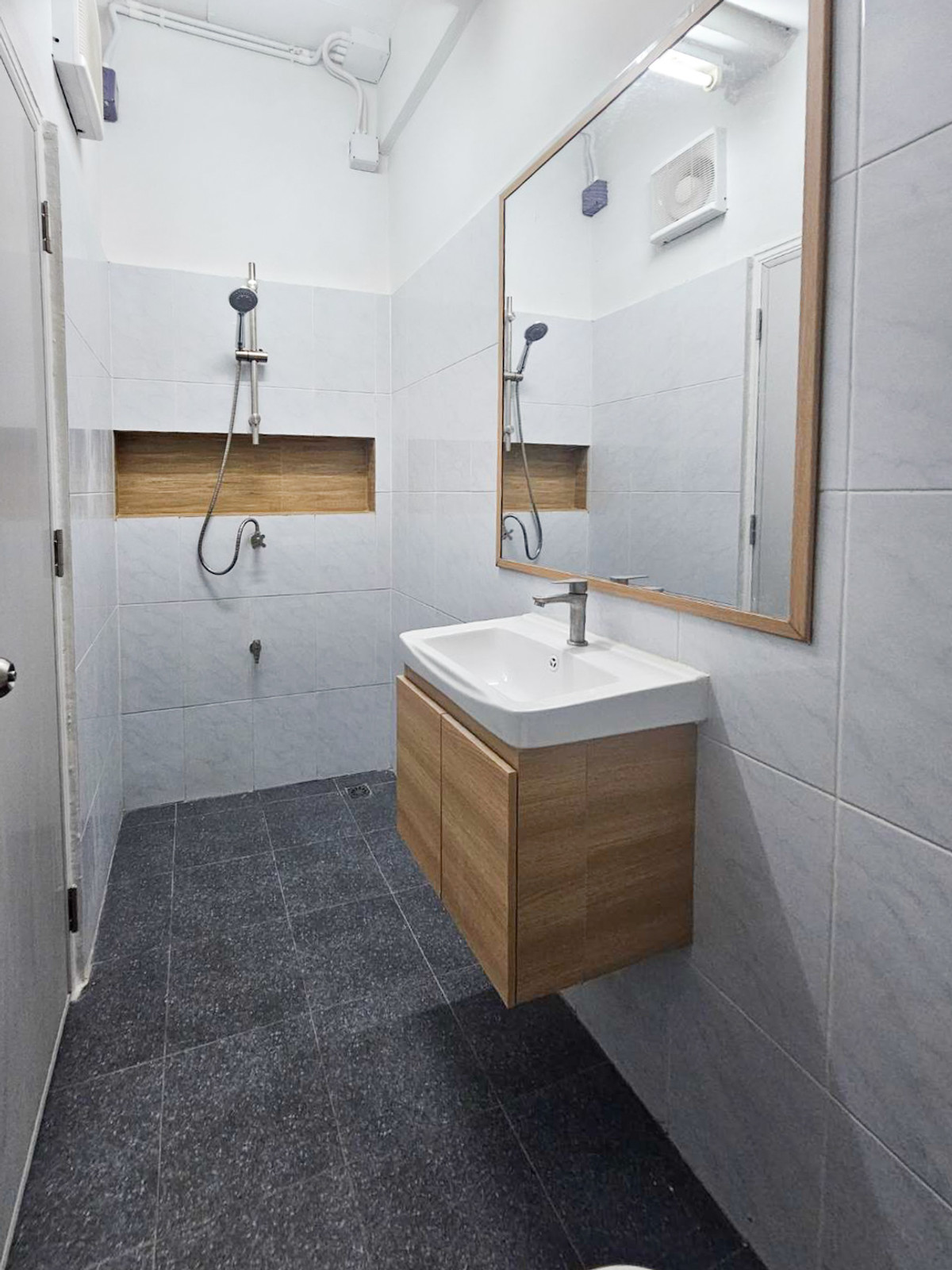 ขายทาวน์โฮมรามคำแหง หัวหมาก : ทาวน์เฮ้าส์ หัวหมาก 27 อาศัยก็ได้ ปล่อยเช่ายิ่งดี ใกล้มหาวิทยาลัยรามคำแหง และ ABAC 💰