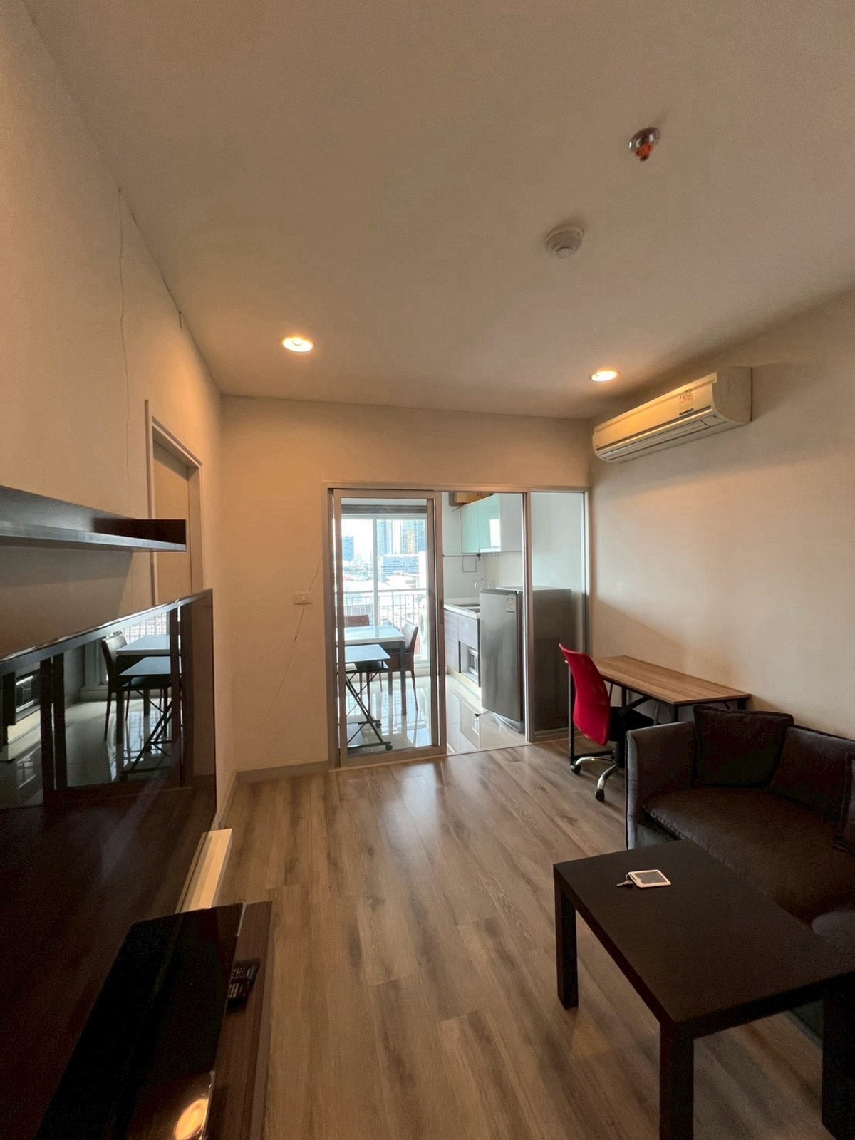 ให้เช่าคอนโดสาทร นราธิวาส : Centric Sathorn St.Louis 1b1b 35sqm 19k call 0886166564