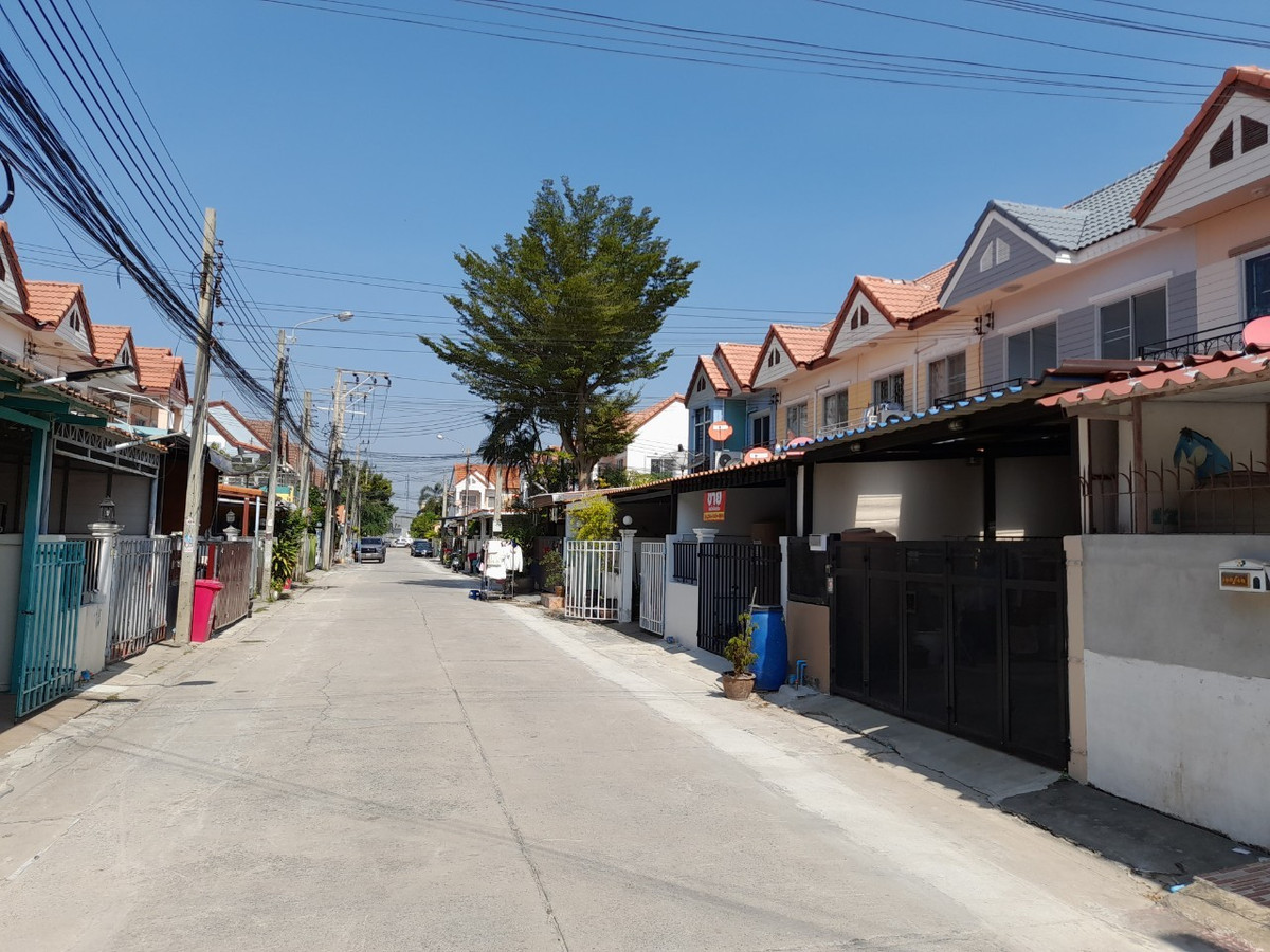 ขายทาวน์โฮมนนทบุรี บางใหญ่ บางบัวทอง : ขายทาวน์เฮ้าส์ ณ นนท์ บางรักพัฒนา บางบัวทอง  นนทบุรี