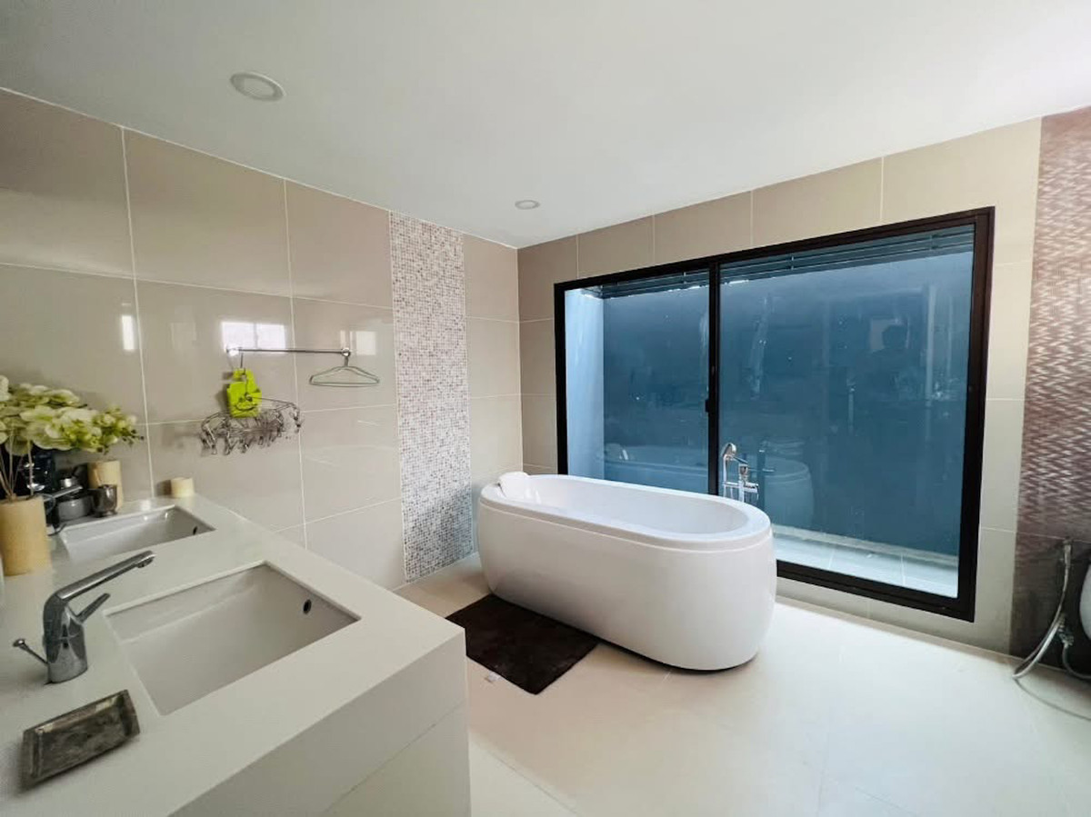 For RentHousePattanakan, Srinakarin : The Plant Elite Pattanakarn 38 / 5 Bedrooms (For Rent), The Plant Elite Pattanakarn 38 / 5 Bedrooms (FOR RENT) FON272