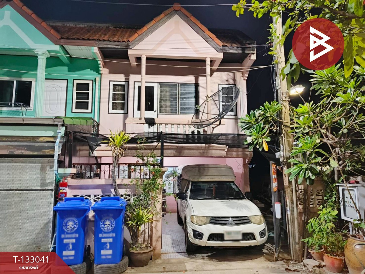For SaleTownhomeSamut Prakan,Samrong : Townhouse for sale Romyen Niwet Village, Suksawat, Phra Samut Chedi, Samut Prakan