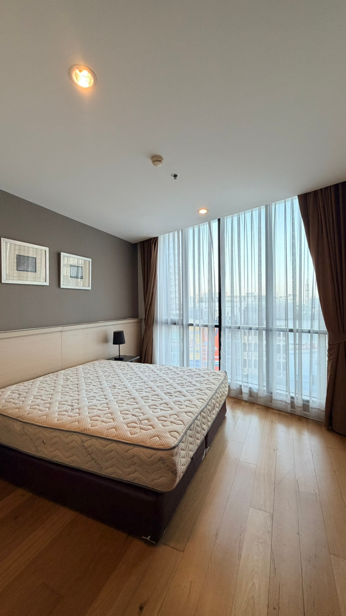 For SaleCondoSukhumvit, Asoke, Thonglor : SK012/Up Ekamai For Sale Spacious 2-Bedroom Condo on Ekamai Main Road Near BTS | Up Ekamai For Sale