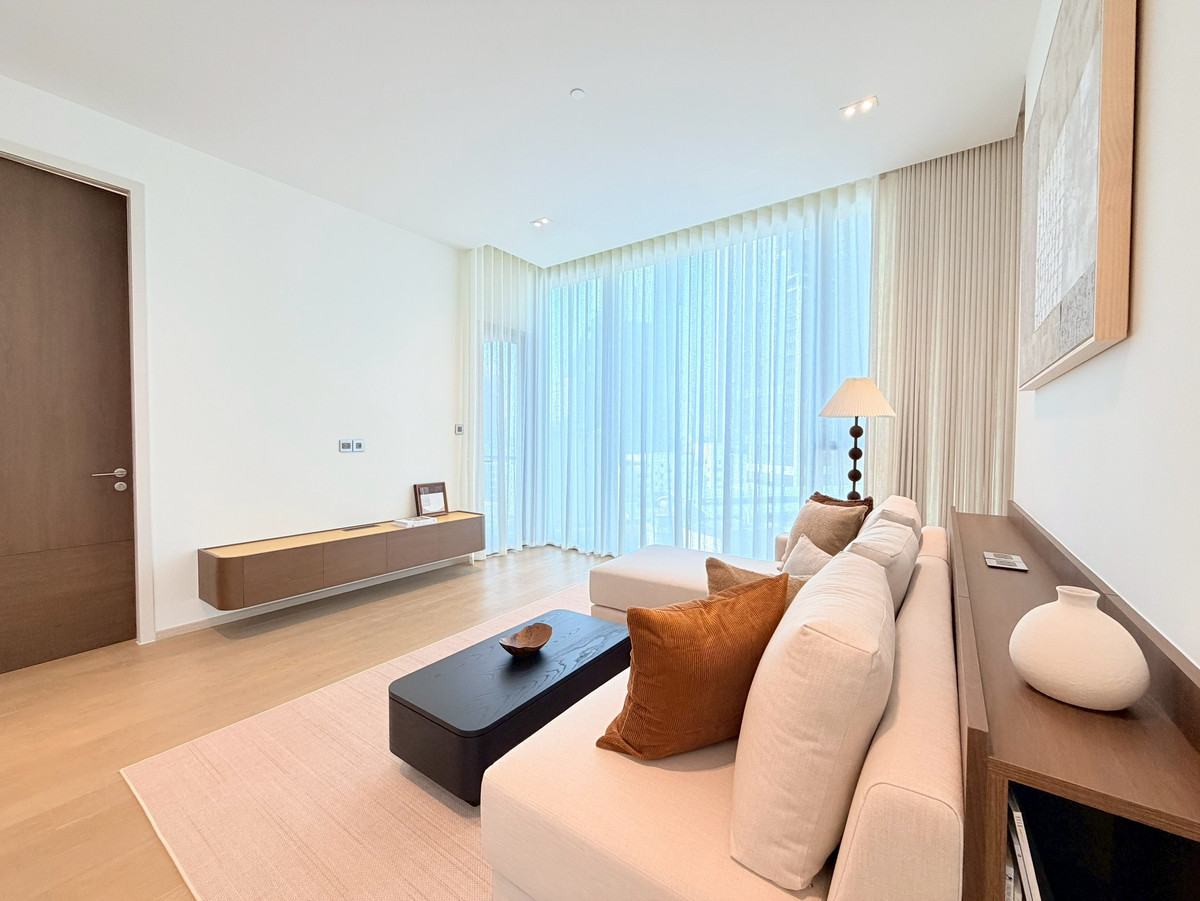 For SaleCondoSukhumvit, Asoke, Thonglor : Special price 35M🔥For Sale!! Condo 70m from BTS Thonglor | The Strand Thonglor | 2 spacious bedrooms ✨ automatic curtains Fully decorated and ready to move in