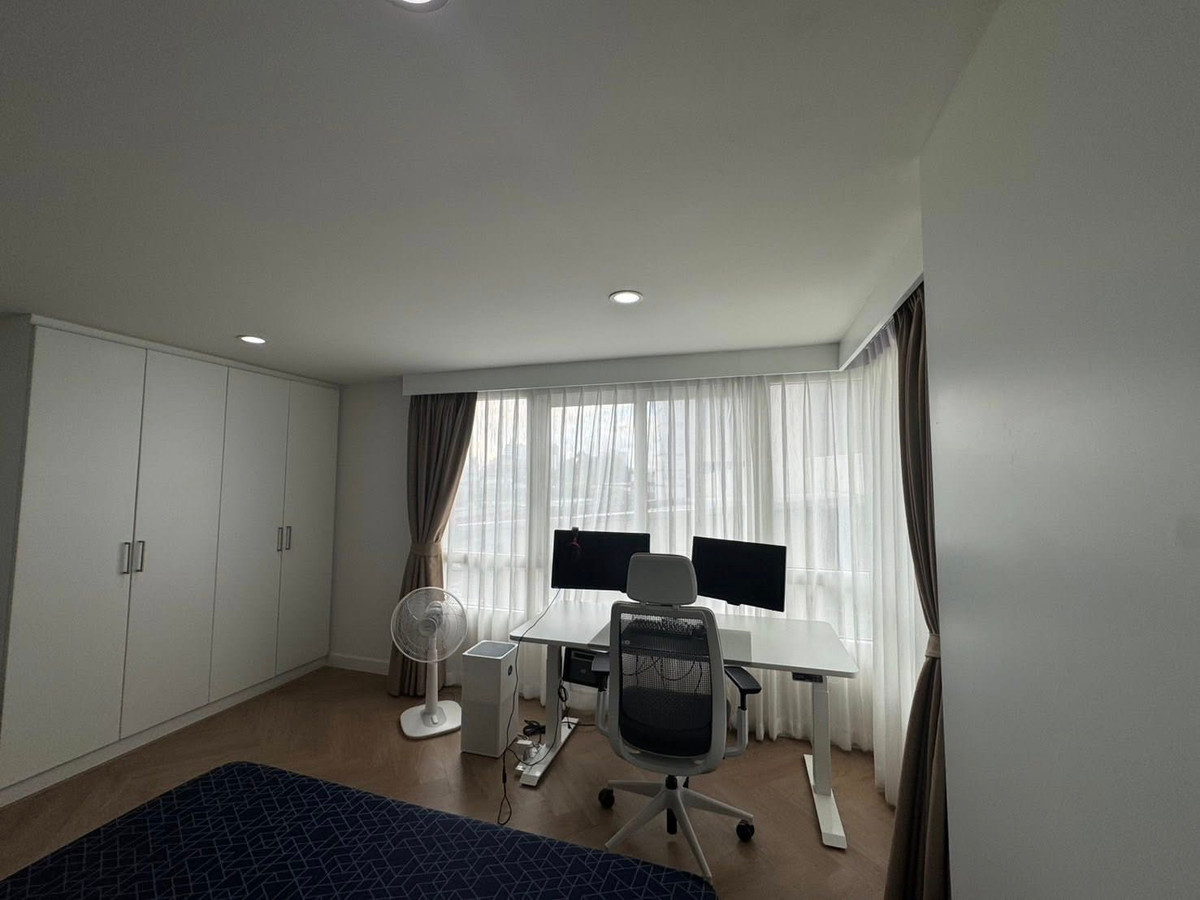 For SaleCondoSathorn, Narathiwat : Baan Siri Sathorn Suanplu / 2 Bedrooms (SALE WITH TENENT), Baan Siri Sathorn Suanplu / 2 bedrooms (sale with tenant) LD050