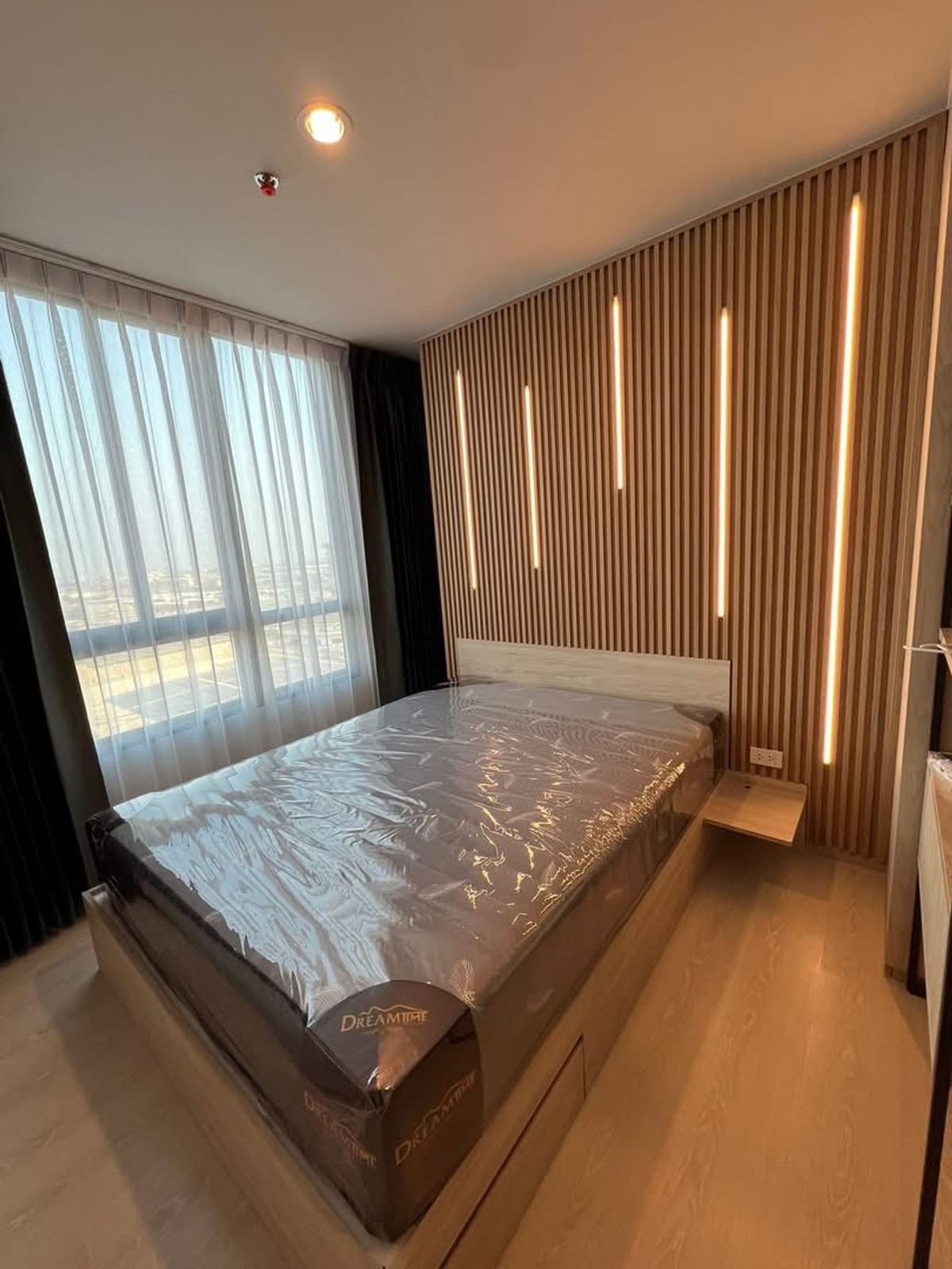 ให้เช่าคอนโดบางนา แบริ่ง ลาซาล : ให้เช่า นิว เมกา พลัส บางนา  