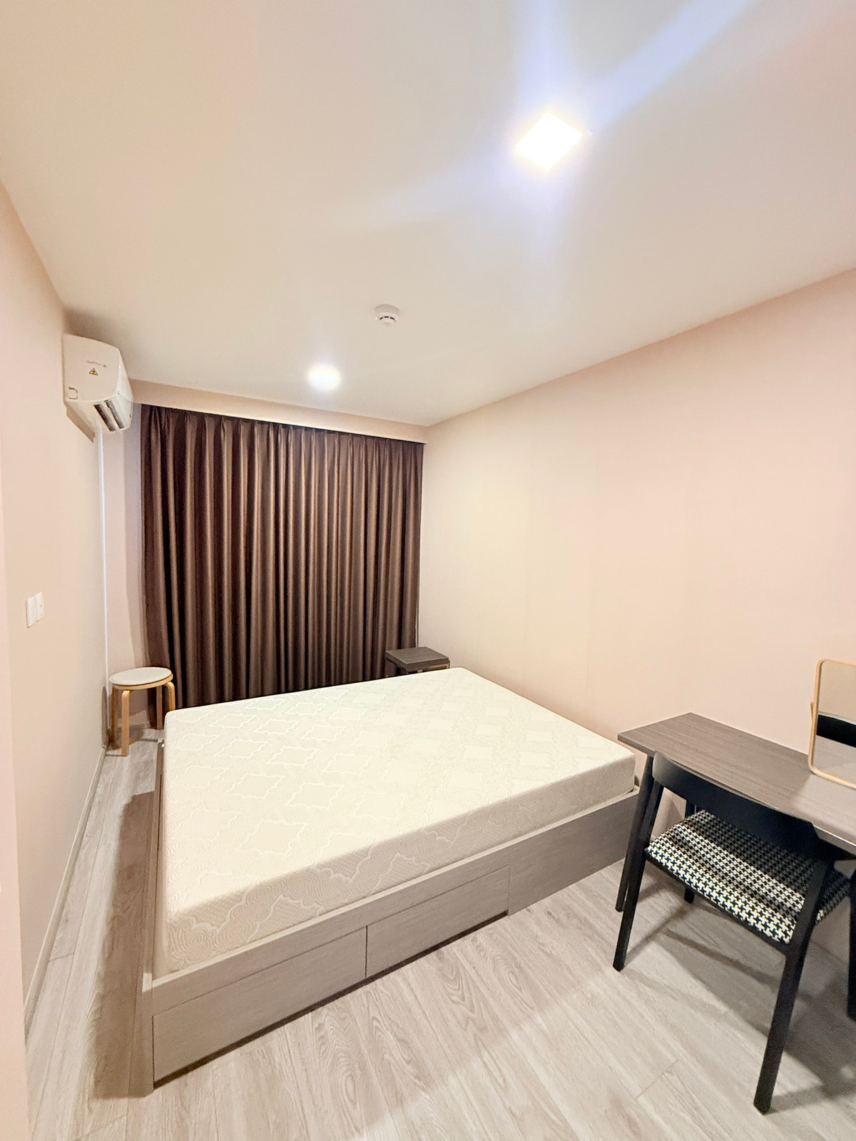 ให้เช่าคอนโดราชเทวี พญาไท : ปล่อยเช่าด่วน!! พร้อมเข้าอยู่ 24 มี.ค. 69 นี้ Pet Friendly เลี้ยงน้องหมาน้องแมวได้แบบเปิดเผย🐶✨Maestro 14 Siam-Ratchathewi 