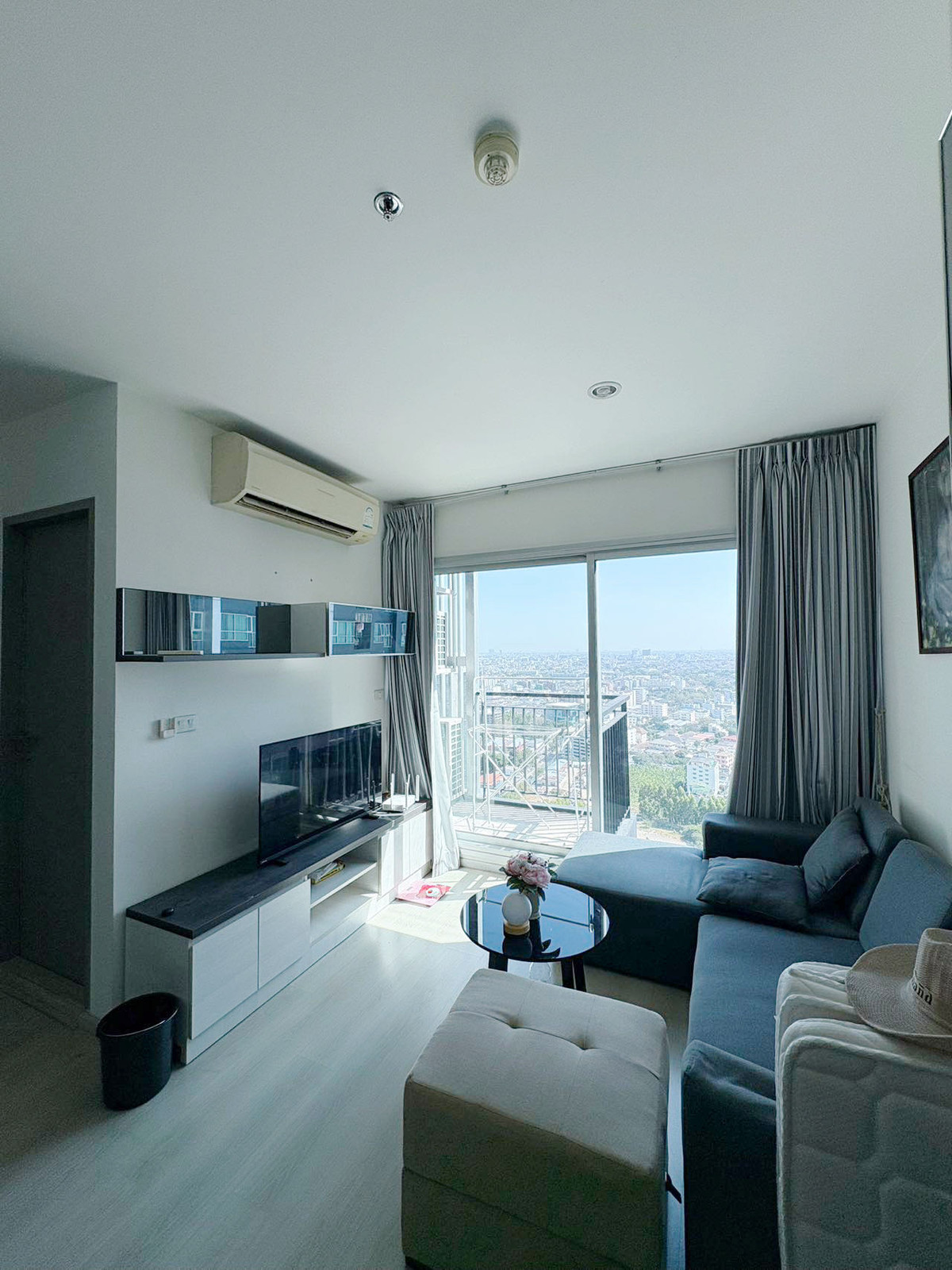 ให้เช่าคอนโดรัชดา ห้วยขวาง : CR074  🌟🌟 ปล่อยเช่า Life Ratchadapisek - ไลฟ์ รัชดาภิเษก 🌟🌟 🏢 คอนโดคุณภาพ ทำเลดี ใจกลางรัชดา