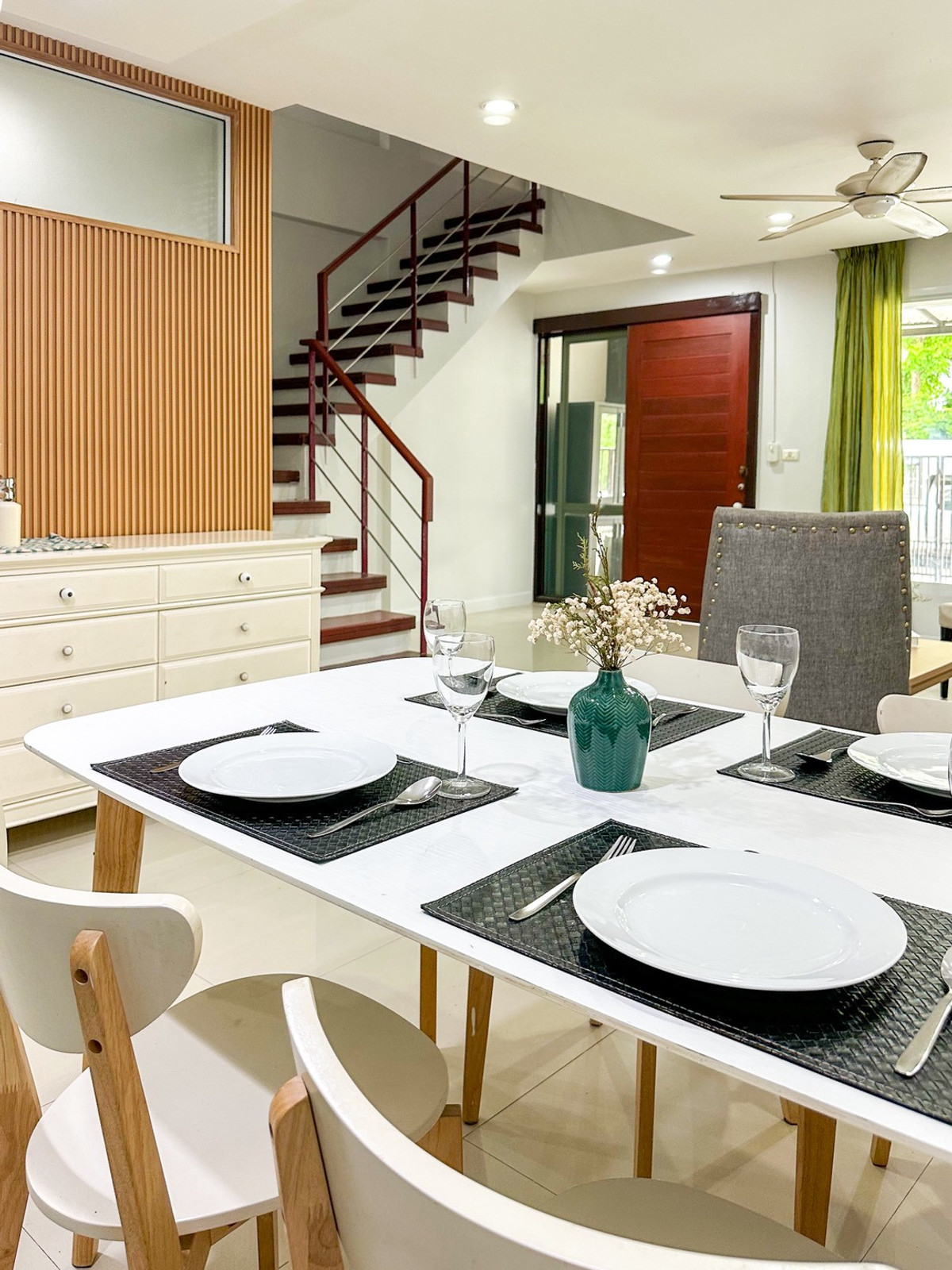 For SaleTownhomeSathorn, Narathiwat : 🏡 พื้นที่ใหญ่สะใจ 200 ตร.ม.! Townhome in Sathorn-Narathiwat location (fully furnished, ready to move in) | For sale Thanapat House ✨ 3 bedrooms, 4 bathrooms | Near Central Rama 3 & expressway