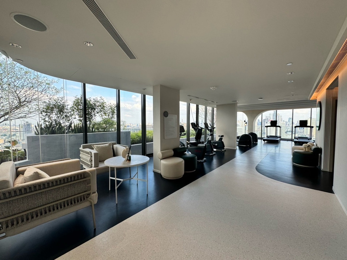 For SaleCondoWongwianyai, Charoennakor : Hot Deal, very special price, 1 bedroom, price 4.49 million baht, real room with furniture, free transfer, contact 0869017364