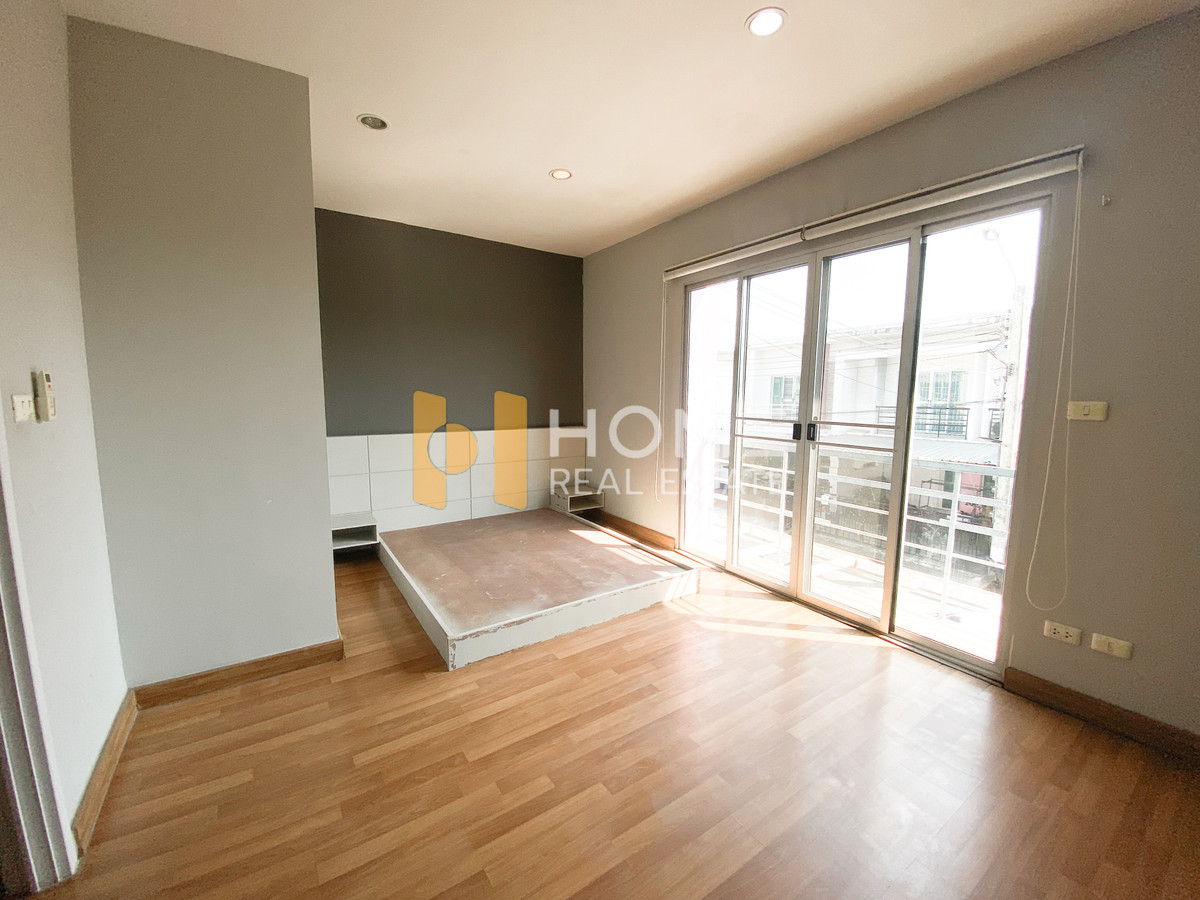 ขายทาวน์โฮมลาดกระบัง สุวรรณภูมิ : พฤกษาทาวน์ เน็กซ์ อ่อนนุช - พระราม 9 / 3 ห้องนอน (ขาย), Pruksatown nexts Onnut - Rama 9 / 3 Bedrooms (FOR SALE) FONT033