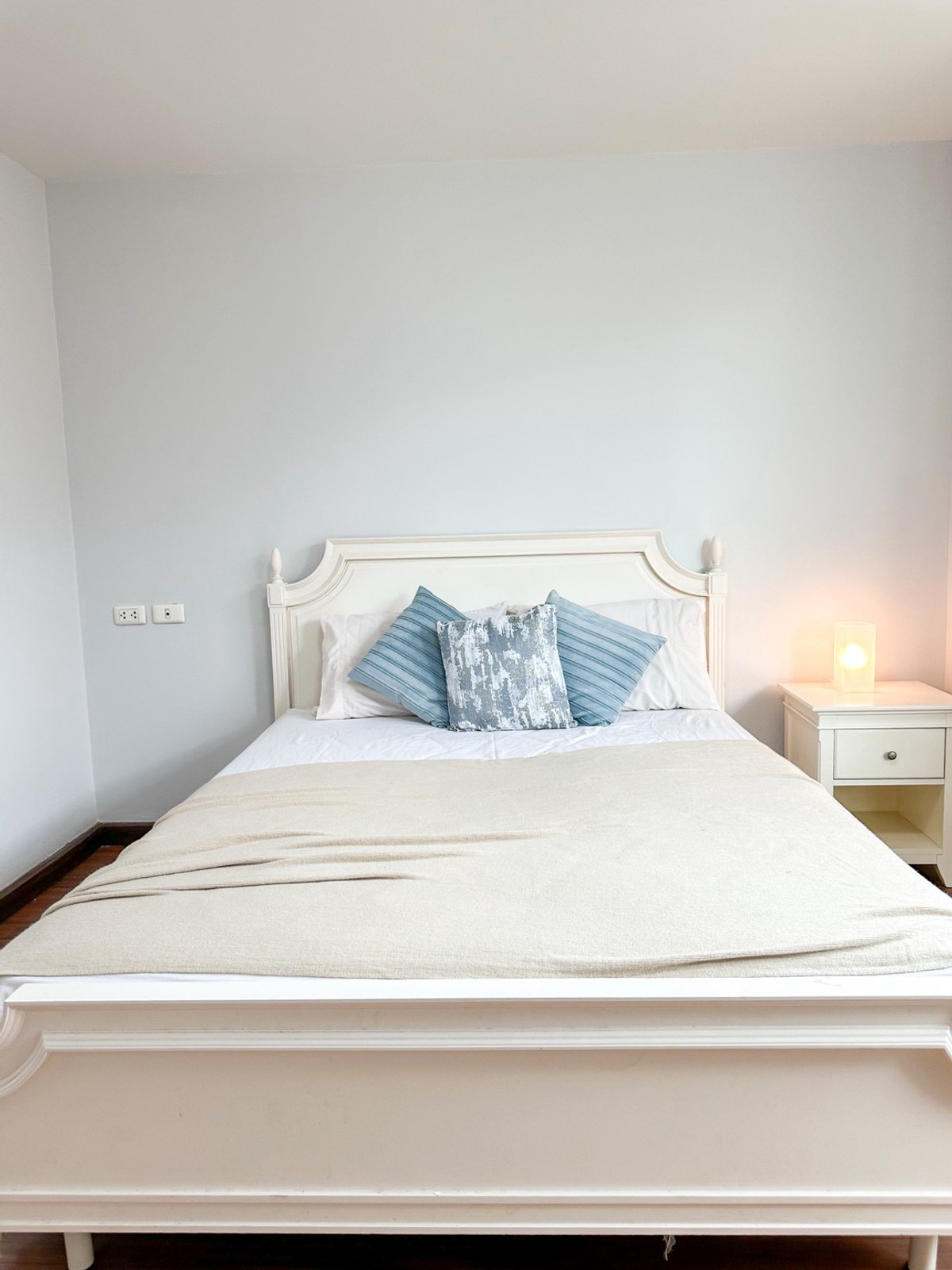 For SaleTownhomeSathorn, Narathiwat : 🏡 พื้นที่ใหญ่สะใจ 200 ตร.ม.! Townhome in Sathorn-Narathiwat location (fully furnished, ready to move in) | For sale Thanapat House ✨ 3 bedrooms, 4 bathrooms | Near Central Rama 3 & expressway