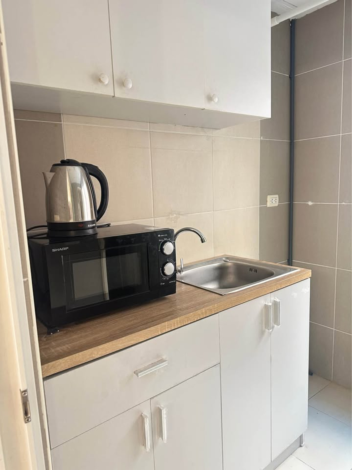 For RentCondoRatchadapisek, Huaikwang, Suttisan : 🔥 For rent Happy Condo Ratchada 18 🔥 📍 near MRT Suthisan 🚆 convenient travel