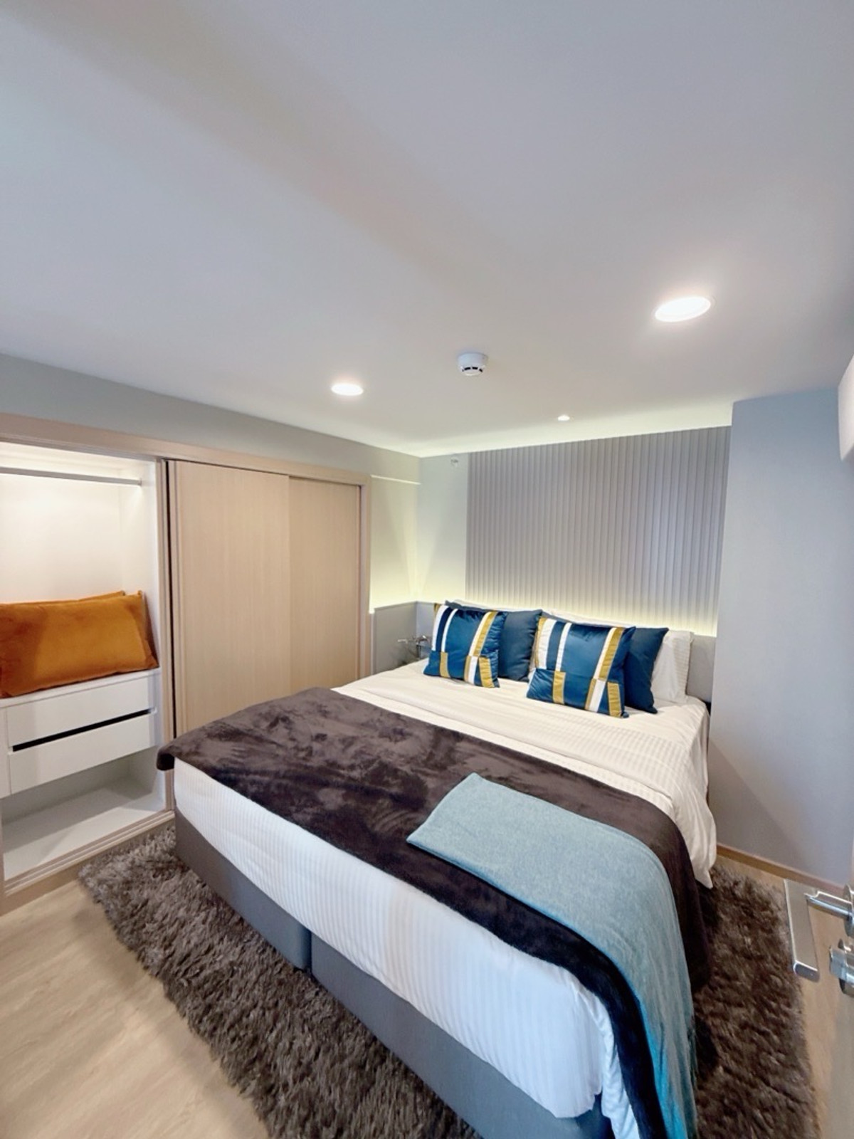 ขายคอนโดสยาม จุฬา สามย่าน : 𝐂𝐇𝐔𝐋𝐀 𝐂𝐇𝐔𝐋𝐀 ห้องใหม่ พร้อมอยู่ เจ้าของขายเอง ชั้นสูง 𝟐𝟑 วิวโล้ง ตำแหน่ง 25 ไม่บลอค พร้อมนัดดูห้องได้ตลอด 