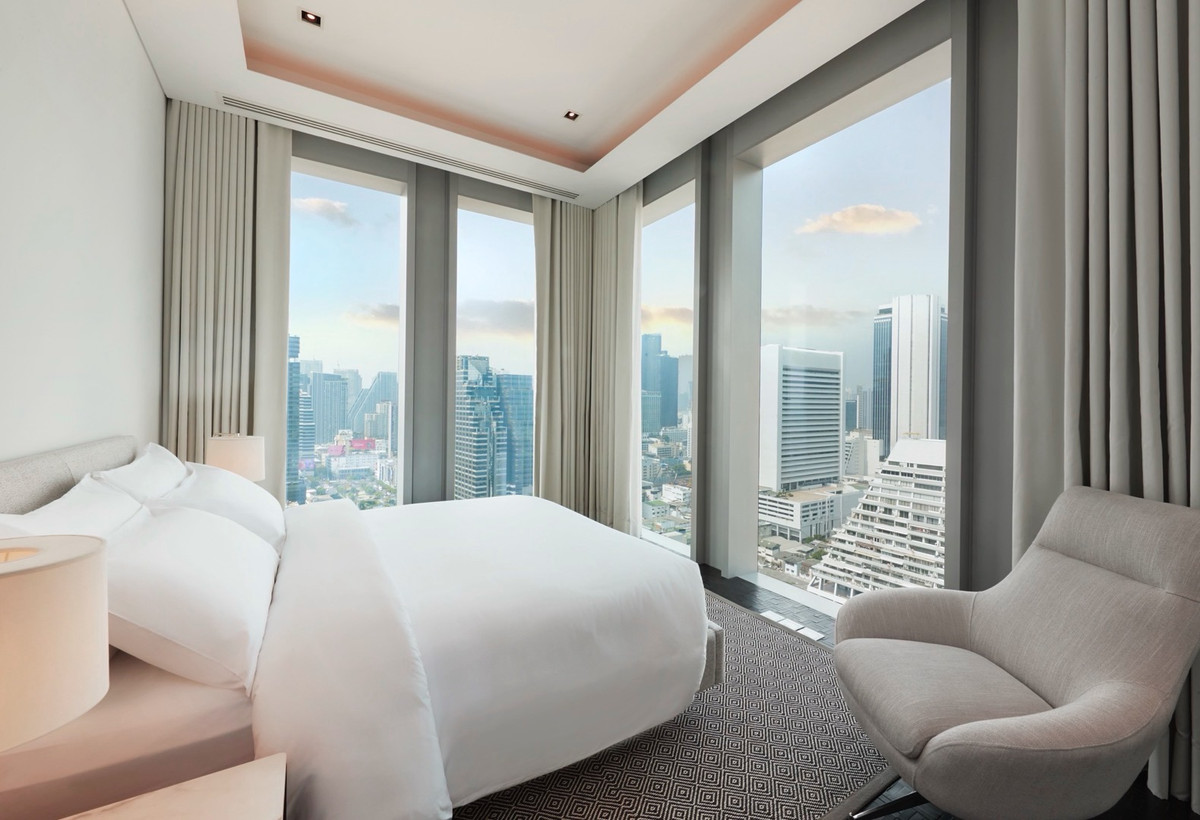 ขายคอนโดสาทร นราธิวาส : Hot deal 🔥🔥 The Ritz Carlton Residence 3 🛌 3 🛁 1 maid 👩🏻‍🍳 210 Sq.m. ดีลตรงโครงการ 065-6956939 (ลูกเกด)  