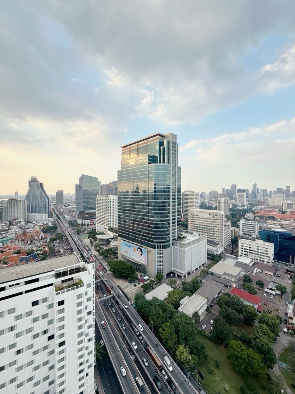 ขายคอนโดสยาม จุฬา สามย่าน : 𝐂𝐇𝐔𝐋𝐀 𝐂𝐇𝐔𝐋𝐀 ห้องใหม่ พร้อมอยู่ เจ้าของขายเอง ชั้นสูง 𝟐𝟑 วิวโล้ง ตำแหน่ง 25 ไม่บลอค พร้อมนัดดูห้องได้ตลอด 
