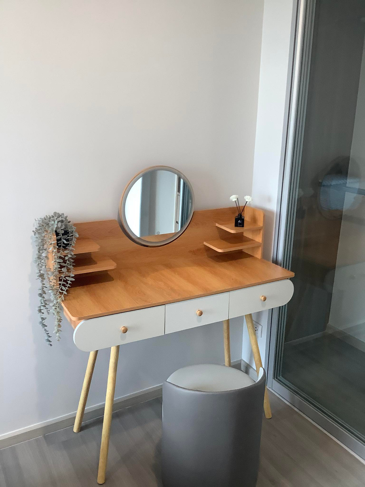 ให้เช่าคอนโดปิ่นเกล้า จรัญสนิทวงศ์ : 💻 ให้เช่า 1 Bed Plus มีห้องทำงานแยก 🏊 วิวสระน้ำสวยมาก ✨ @The Parkland จรัญ-ปิ่นเกล้า