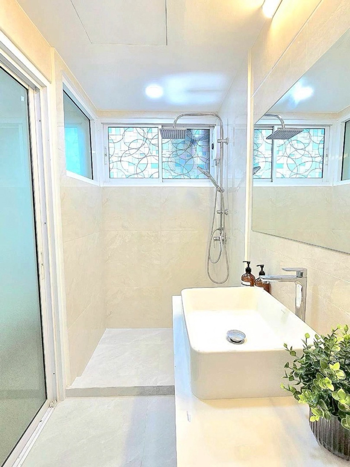 ขายคอนโดเสรีไทย-นิด้า : ขายด่วน 📍 Bangkok Horizon Ramkhamhaeng 📍 ใกล้รถไฟฟ้า BTS สายสีเหลือง