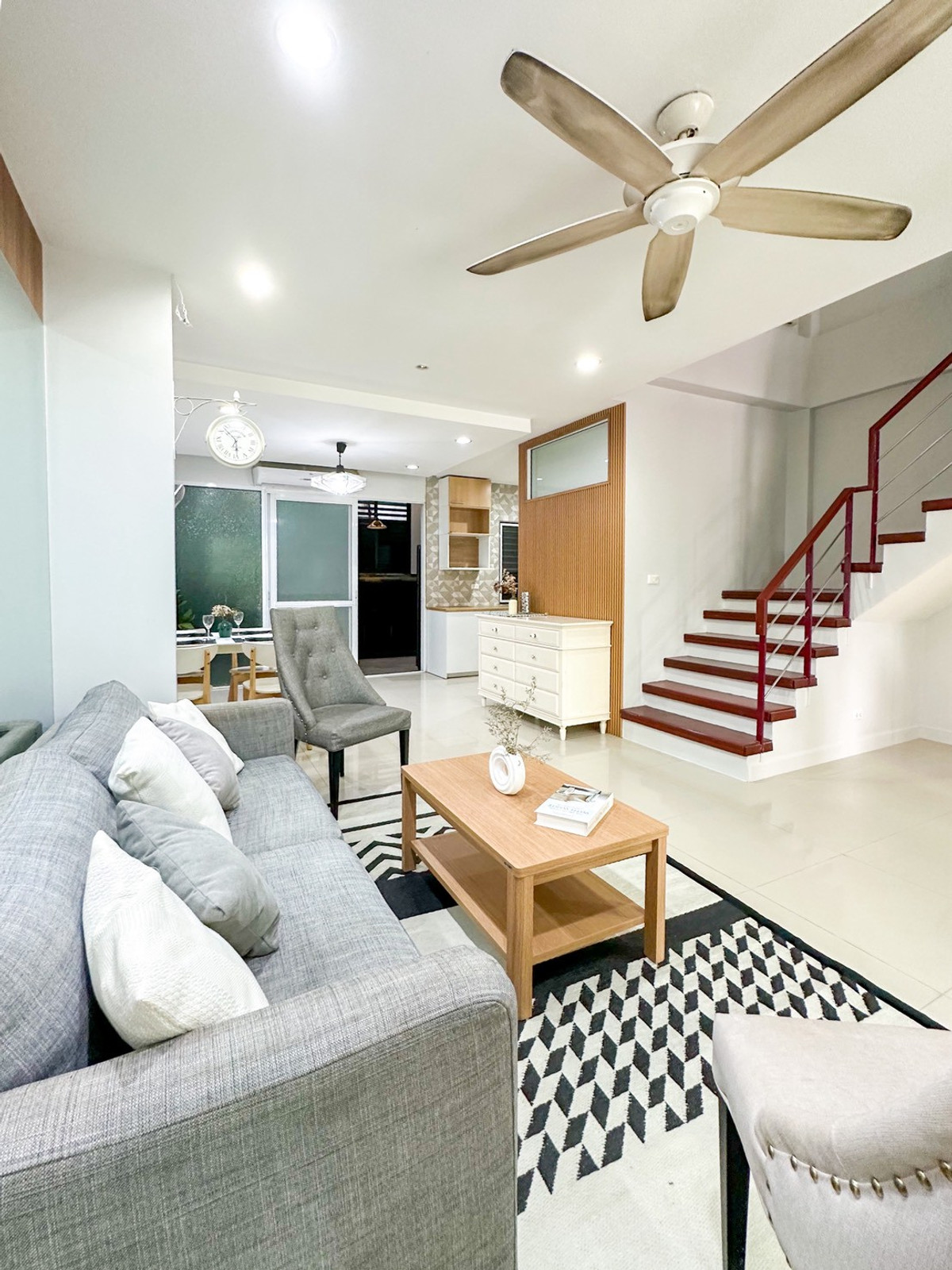 For SaleTownhomeSathorn, Narathiwat : 🏡 พื้นที่ใหญ่สะใจ 200 ตร.ม.! Townhome in Sathorn-Narathiwat location (fully furnished, ready to move in) | For sale Thanapat House ✨ 3 bedrooms, 4 bathrooms | Near Central Rama 3 & expressway