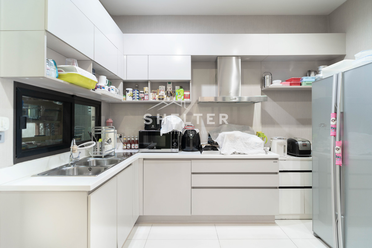 ขายบ้านรามคำแหง หัวหมาก : Modern Luxury Home 3 ชั้น เชื่อมต่อเส้นเลียบทางด่วนได้ทันที พร้อมเดินทางไปเอกมัย-ทองหล่อ 🚘