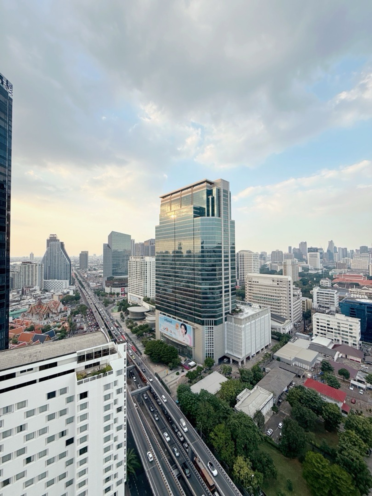 ขายคอนโดสยาม จุฬา สามย่าน : 𝐂𝐇𝐔𝐋𝐀 𝐂𝐇𝐔𝐋𝐀 ห้องใหม่ พร้อมอยู่ เจ้าของขายเอง ชั้นสูง 𝟐𝟑 วิวโล้ง ตำแหน่ง 25 ไม่บลอค พร้อมนัดดูห้องได้ตลอด 
