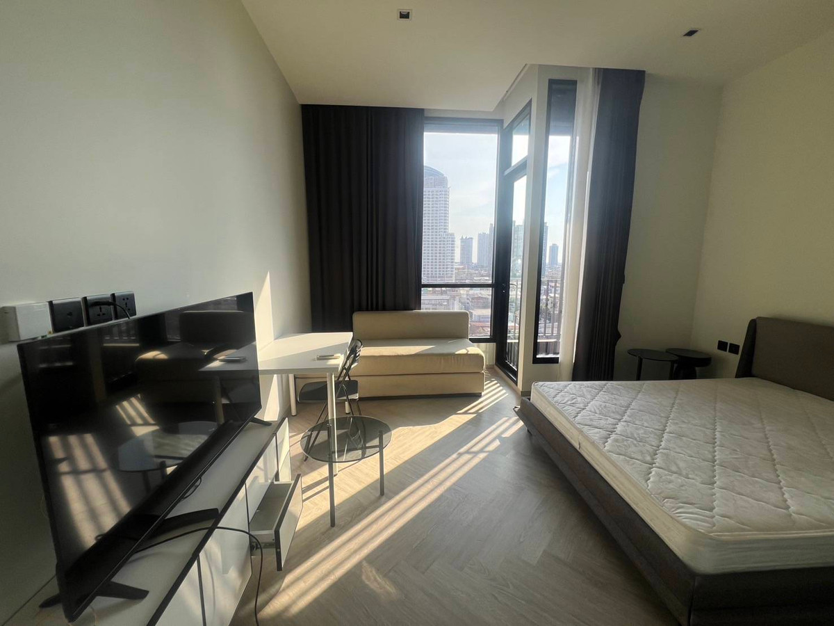 For RentCondoWongwianyai, Charoennakor : Condo for rent CHAPTER Charoen Nakhon-Riverside New condo along the Chao Phraya River, only 5 minutes to ICONSIAM and BTS Krung Thonburi!!