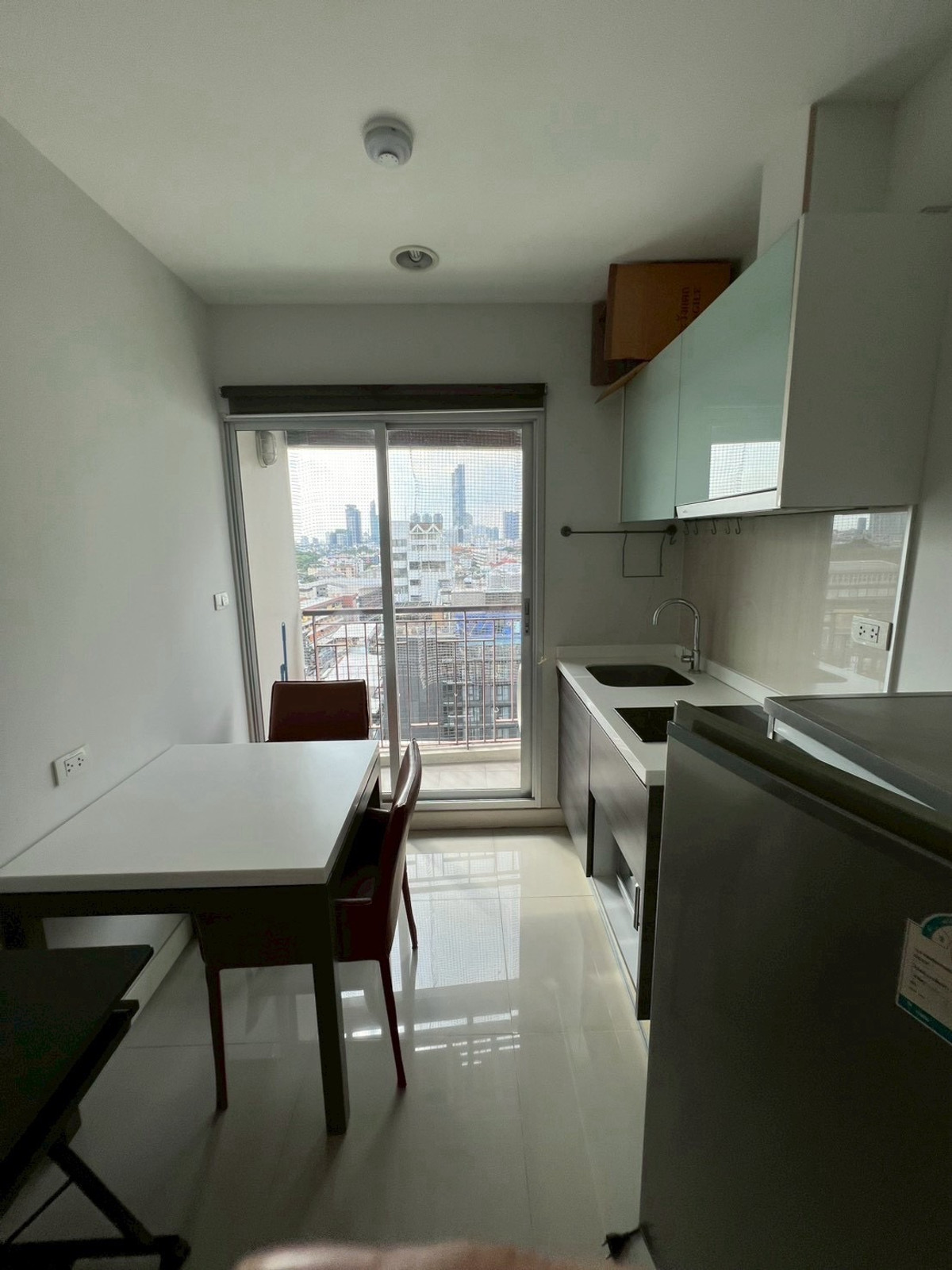 ให้เช่าคอนโดสาทร นราธิวาส : Centric Sathorn St.Louis 1b1b 35sqm 19k call 0886166564