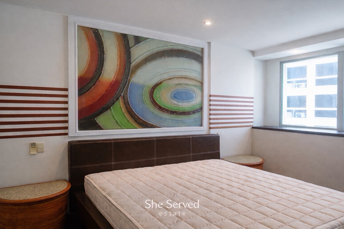 For RentCondoSukhumvit, Asoke, Thonglor : ◈PRESIDENT PARK OAK TOWER◈ • 3 Bedrooms / 4 Bathrooms • 1 Maid’s quarters and private entrance • 34th floor. It is an “A” type unit • 261 sq.m.