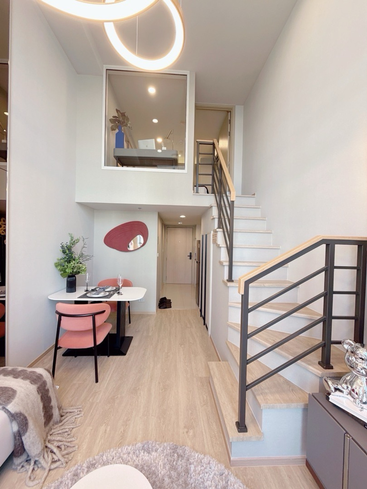 ขายคอนโดสยาม จุฬา สามย่าน : 𝐂𝐇𝐔𝐋𝐀 𝐂𝐇𝐔𝐋𝐀 ห้องใหม่ พร้อมอยู่ เจ้าของขายเอง ชั้นสูง 𝟐𝟑 วิวโล้ง ตำแหน่ง 25 ไม่บลอค พร้อมนัดดูห้องได้ตลอด 