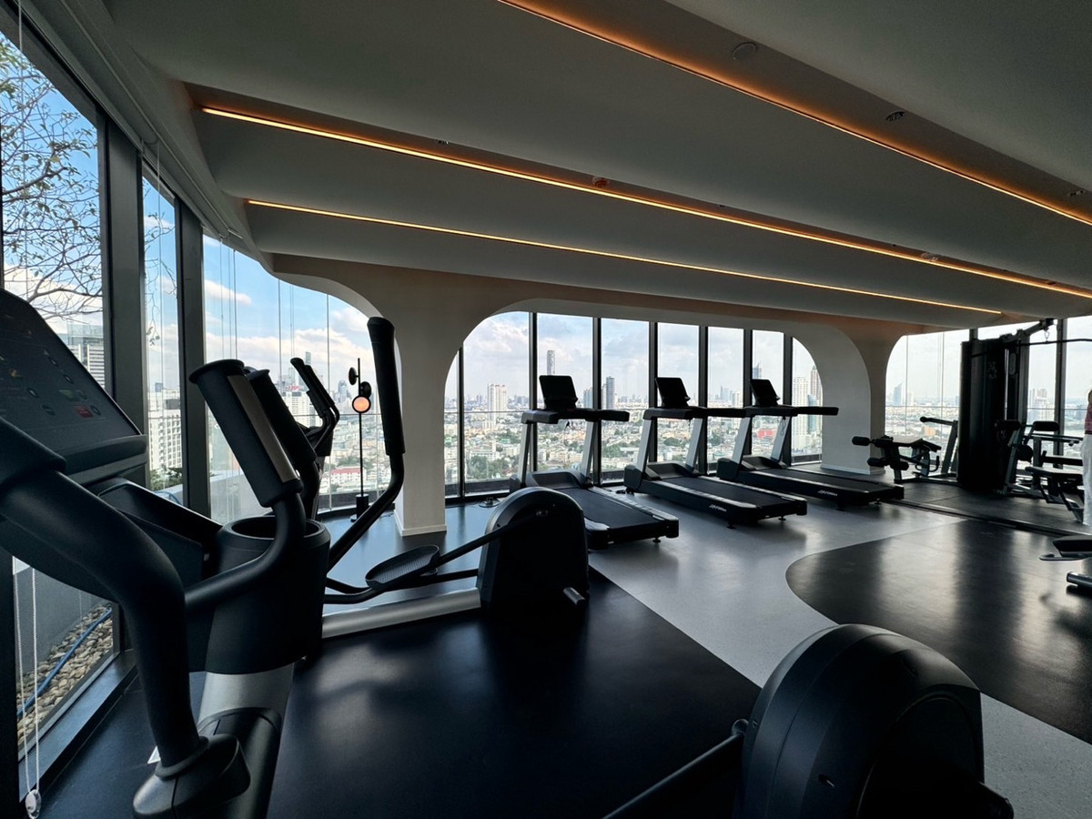 For SaleCondoWongwianyai, Charoennakor : Hot Deal, very special price, 1 bedroom, price 4.49 million baht, real room with furniture, free transfer, contact 0869017364