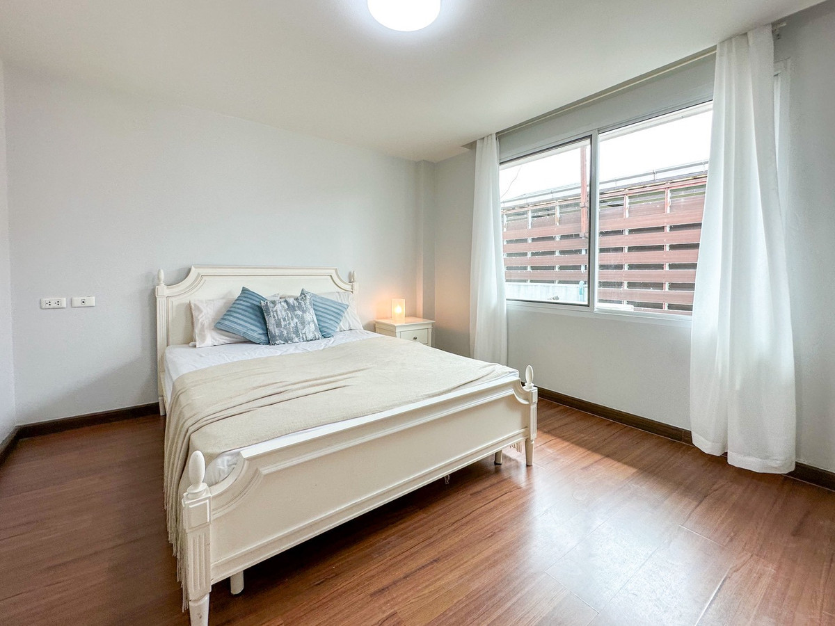 For SaleTownhomeSathorn, Narathiwat : 🏡 พื้นที่ใหญ่สะใจ 200 ตร.ม.! Townhome in Sathorn-Narathiwat location (fully furnished, ready to move in) | For sale Thanapat House ✨ 3 bedrooms, 4 bathrooms | Near Central Rama 3 & expressway