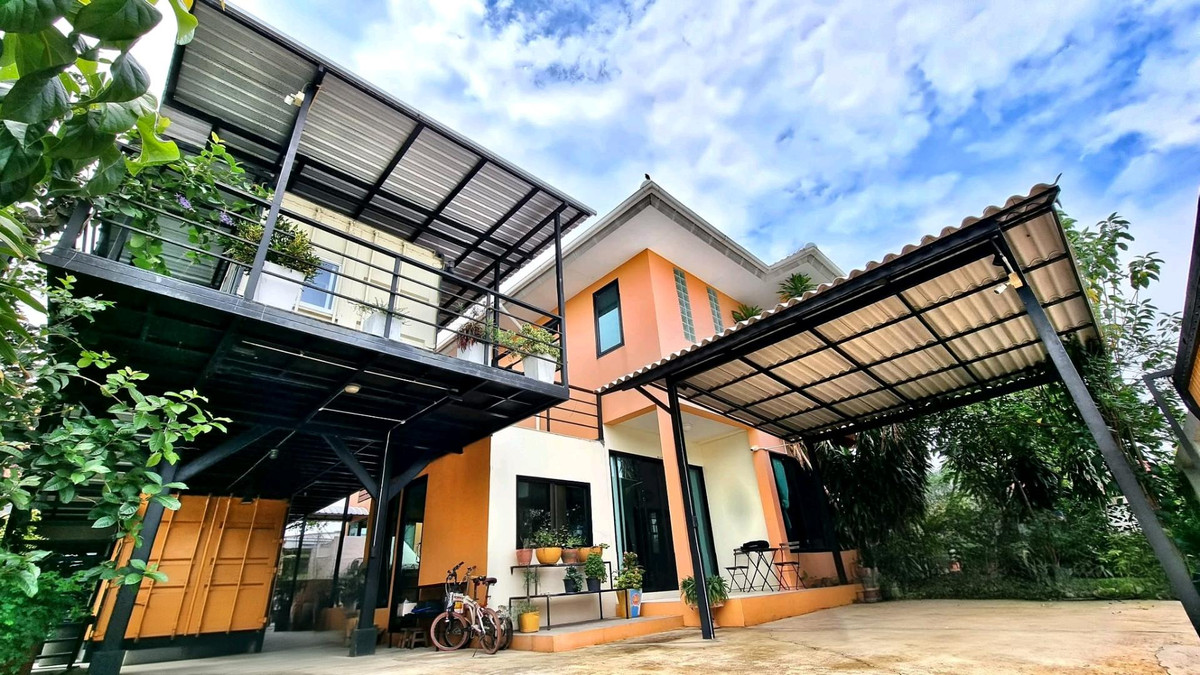 ขายบ้านนวมินทร์ รามอินทรา : 🏡✨ บ้านเดี่ยว + โฮมออฟฟิศ 2in1 จบในที่เดียว!
📍รามอินทรา 69 | เข้า-ออกสะดวก ใกล้ถนนใหญ่ ใกล้รถไฟฟ้าไฟฟ้า
✔️ ทำออฟฟิศก็ได้
✔️ เปิดสตูดิโอ Live สดก็ปัง
✔️ เก็บสต๊อกสินค้าได้สบาย

