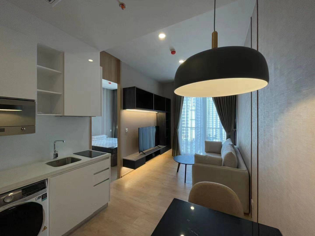 For RentCondoSukhumvit, Asoke, Thonglor : Condo for rent: Noble Be19, fully furnished, ready to move in, close to Asoke BTS and many department stores!!