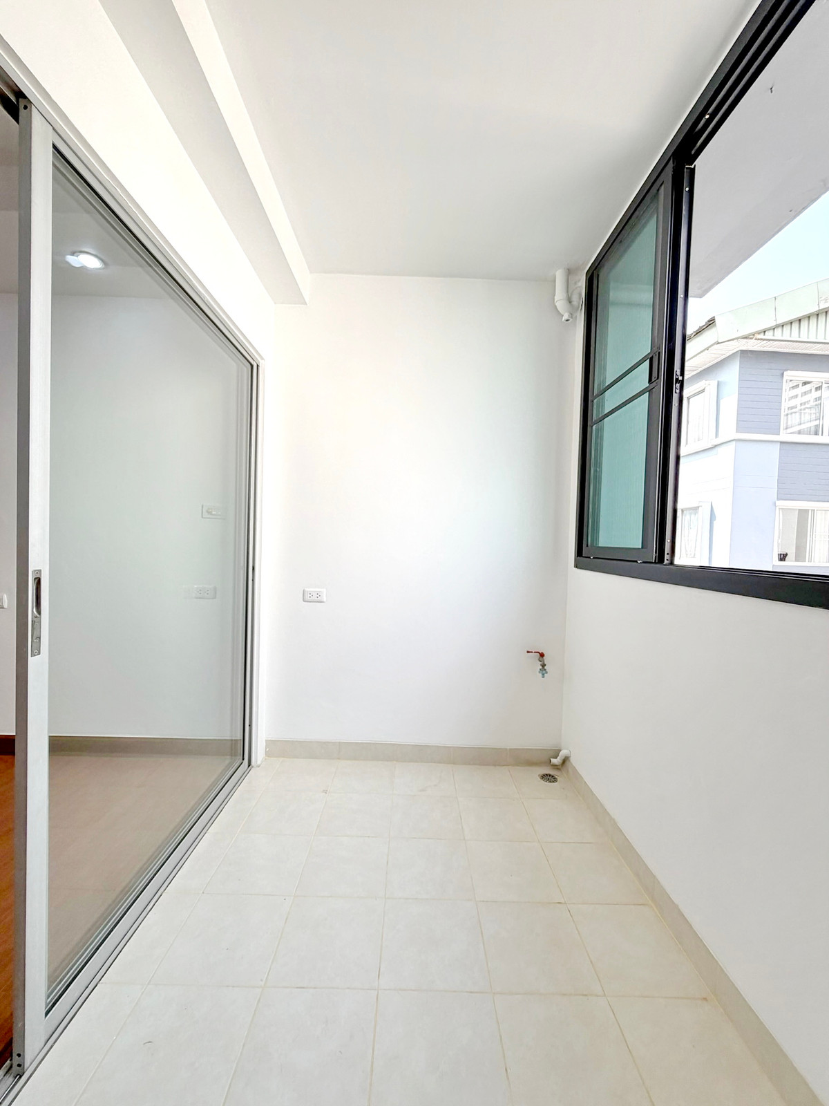 For SaleCondoRatchadapisek, Huaikwang, Suttisan : 9749♚2 bedroom condo for sale♙Supalai City Home Ratchada 10♜MRT Huai Khwang(950m)∞099-5919653,065-9423251🜲Line@sureresidence