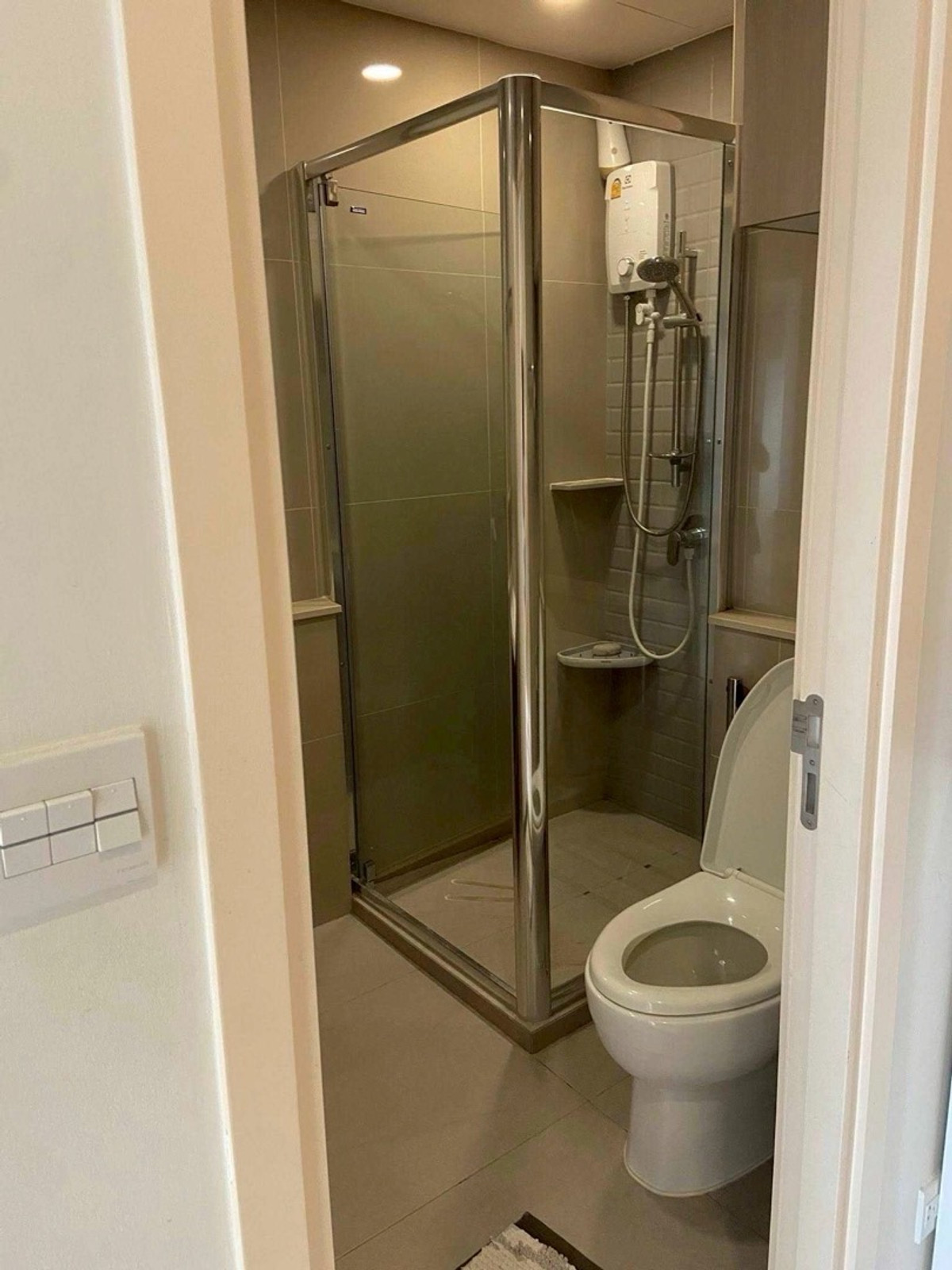 ให้เช่าคอนโดปิ่นเกล้า จรัญสนิทวงศ์ : @condocurator 📍ให้เช่า The Tree Charan 30 ห้องใหญ่ มีเครื่องซักผ้า พร้อมเข้าอยู่ [PM0186] 