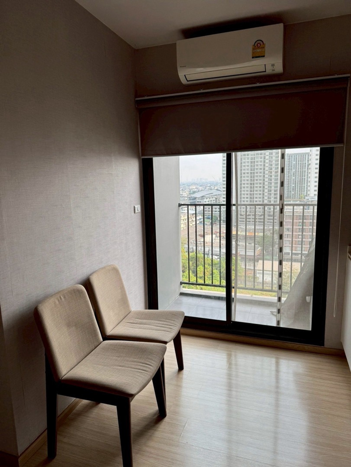 ให้เช่าคอนโดปิ่นเกล้า จรัญสนิทวงศ์ : @condocurator 📍ให้เช่า Plum Condo Pinklao มีเครื่องซักผ้า พร้อมเข้าอยู่ [PM4619]