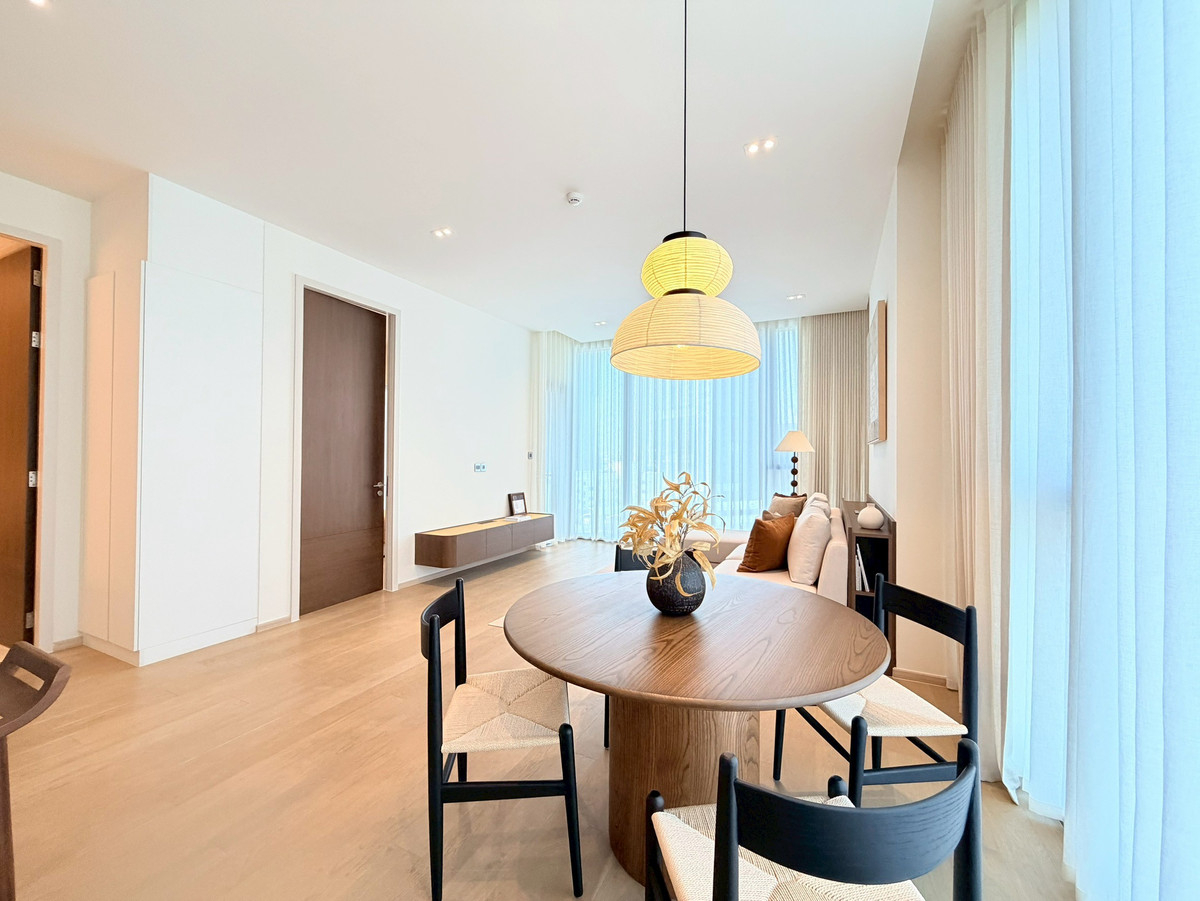 For SaleCondoSukhumvit, Asoke, Thonglor : Special price 35M🔥For Sale!! Condo 70m from BTS Thonglor | The Strand Thonglor | 2 spacious bedrooms ✨ automatic curtains Fully decorated and ready to move in