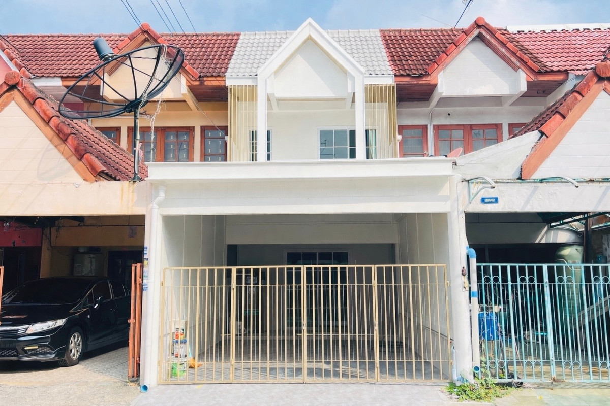 ขายทาวน์โฮมเกษตร นวมินทร์ ลาดปลาเค้า : 🏡 ขายทาวน์โฮม 2 ชั้น หมู่บ้านสินสุข ซอยนวลจันทร์ 36 แยก 14  รีโนเวทใหม่ทั้งหลัง📍