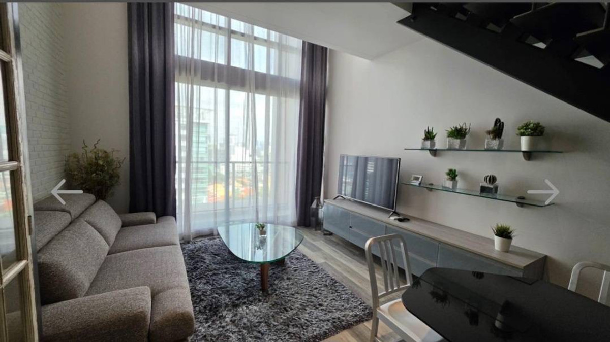 For RentCondoSukhumvit, Asoke, Thonglor : Duplex unit Newly Renovated available for 6-12 months contract