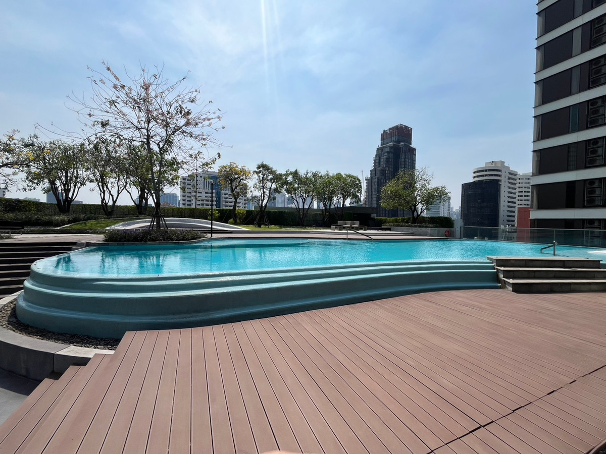 ขายคอนโดสุขุมวิท อโศก ทองหล่อ : 🌿 ขายคอนโดน่าอยู่ ทำเลเอกมัย ห้องมุม ทิศเหนือ วิวโล่ง CEIL by Sansiri | เอกมัย 12 | ตึก C