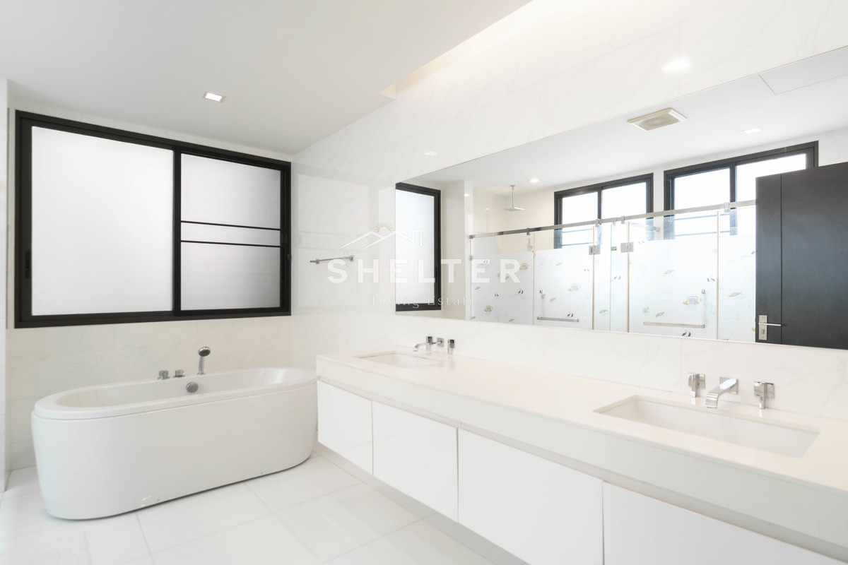 ขายบ้านรามคำแหง หัวหมาก : Modern Luxury Home 3 ชั้น เชื่อมต่อเส้นเลียบทางด่วนได้ทันที พร้อมเดินทางไปเอกมัย-ทองหล่อ 🚘