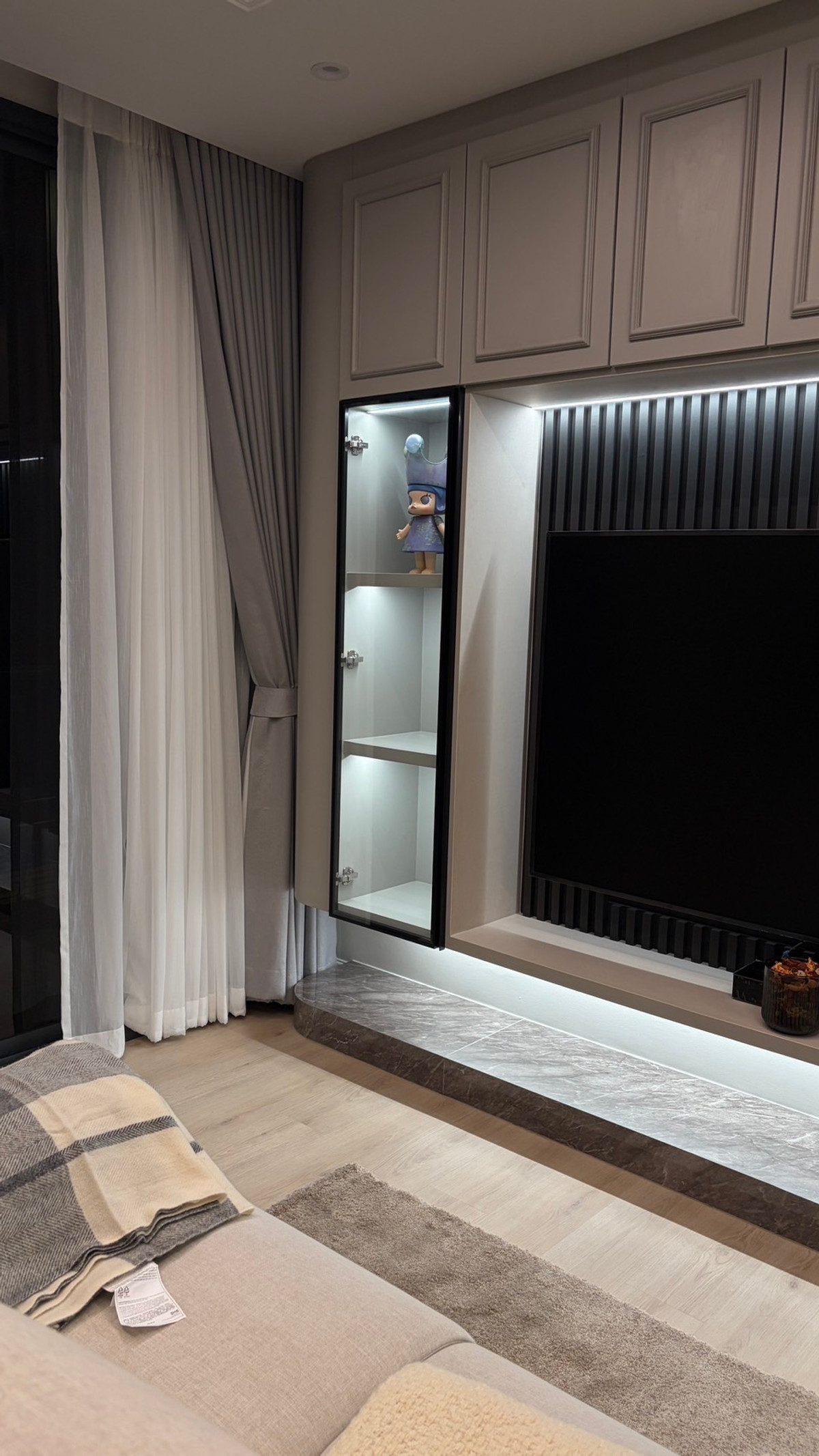 For RentCondoRatchathewi,Phayathai : 🔥For Rent Now🔥 XT Phaya Thai, Spacious and Beautifully Decorated Room, East-facing, Fully Furnished, Ready to Move In, Near BTS Phaya Thai