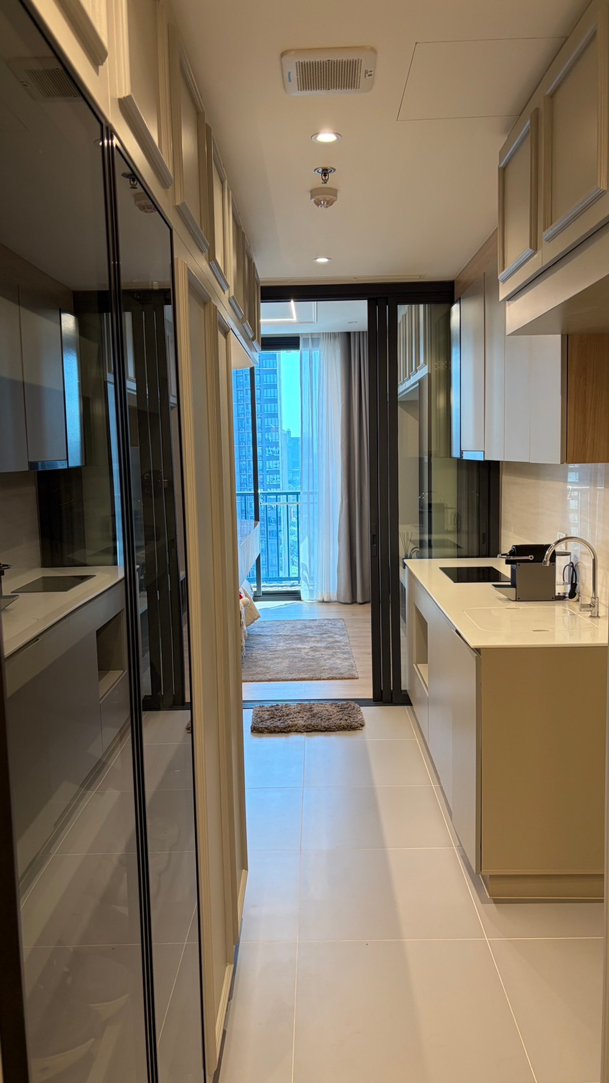 For RentCondoRatchathewi,Phayathai : 🔥For Rent Now🔥 XT Phaya Thai, Spacious and Beautifully Decorated Room, East-facing, Fully Furnished, Ready to Move In, Near BTS Phaya Thai