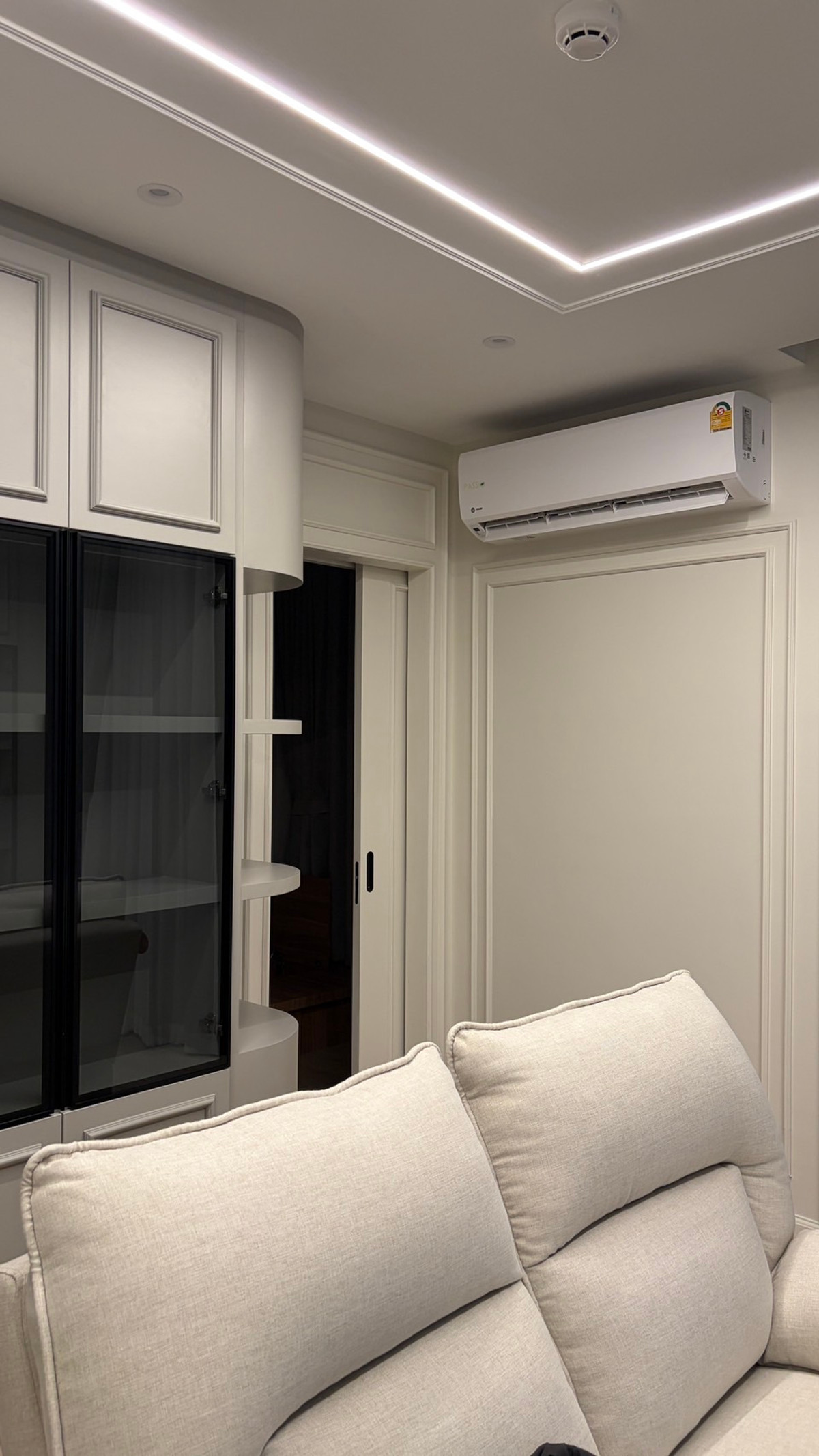 For RentCondoRatchathewi,Phayathai : 🔥For Rent Now🔥 XT Phaya Thai, Spacious and Beautifully Decorated Room, East-facing, Fully Furnished, Ready to Move In, Near BTS Phaya Thai