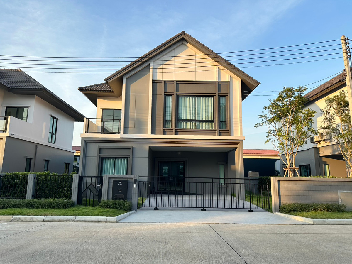 ขายบ้านนวมินทร์ รามอินทรา : บ้านเดี่ยวหลังใหญ่ 4ห้องนอน 4 ห้องน้ำ ฟังก์ชั่นครบสำหรับครอบครัวใหญ่ ทำเลใกล้ BTSคูคต