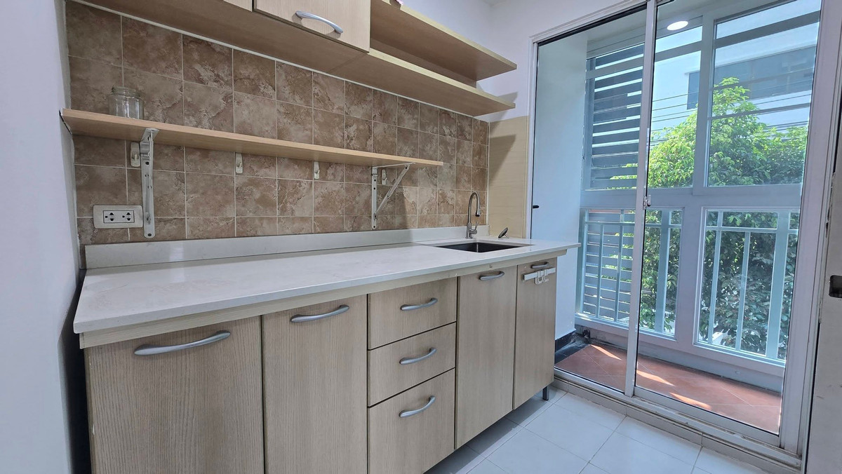 For SaleCondoOnnut, Udomsuk : Condo for sale, Regent Home Sukhumvit 64, Regent Home 9 Sukhumvit 64, large condo room, complete functions, Sukhumvit location, suitable for both comfortable living, investment, rental, really worth it.