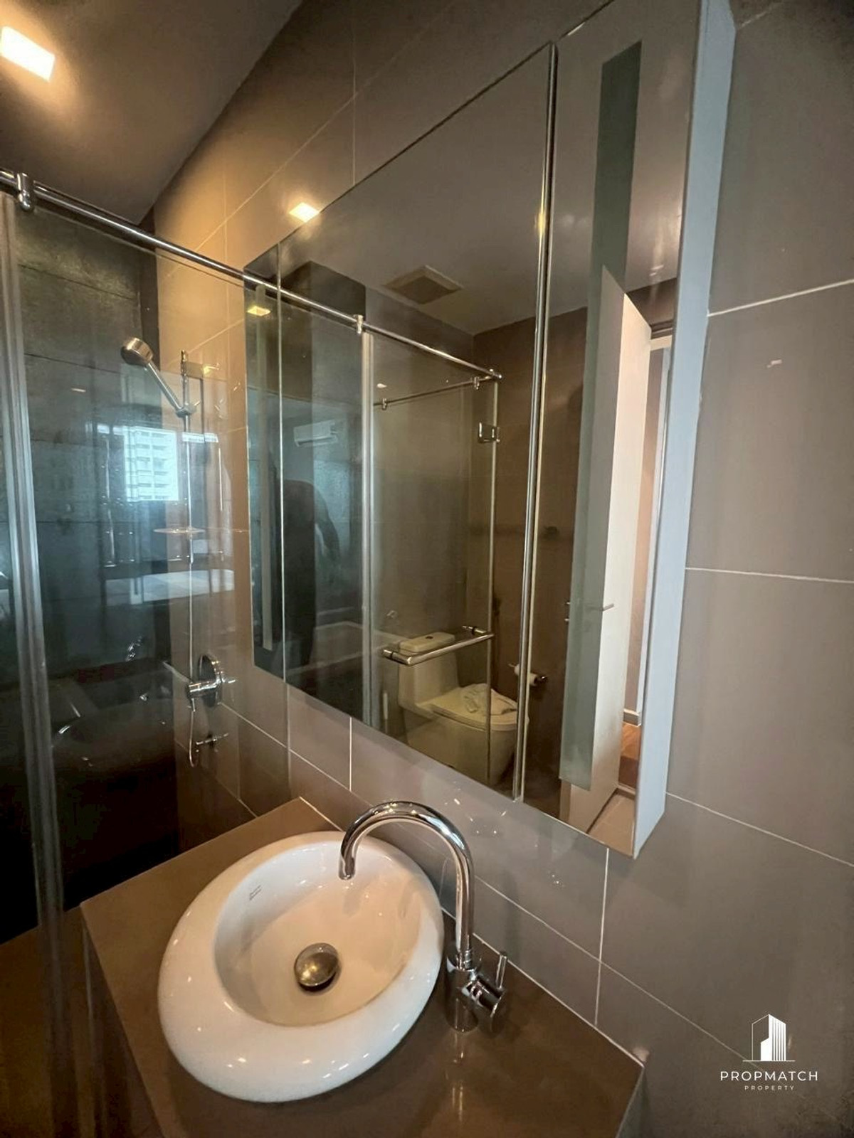 For RentCondoSilom, Saladaeng, Bangrak : 🔥Cheapest🔥M silom 53sqm 1B1B ⚡️39,000 🔥If interested, contact Putter 0928895628